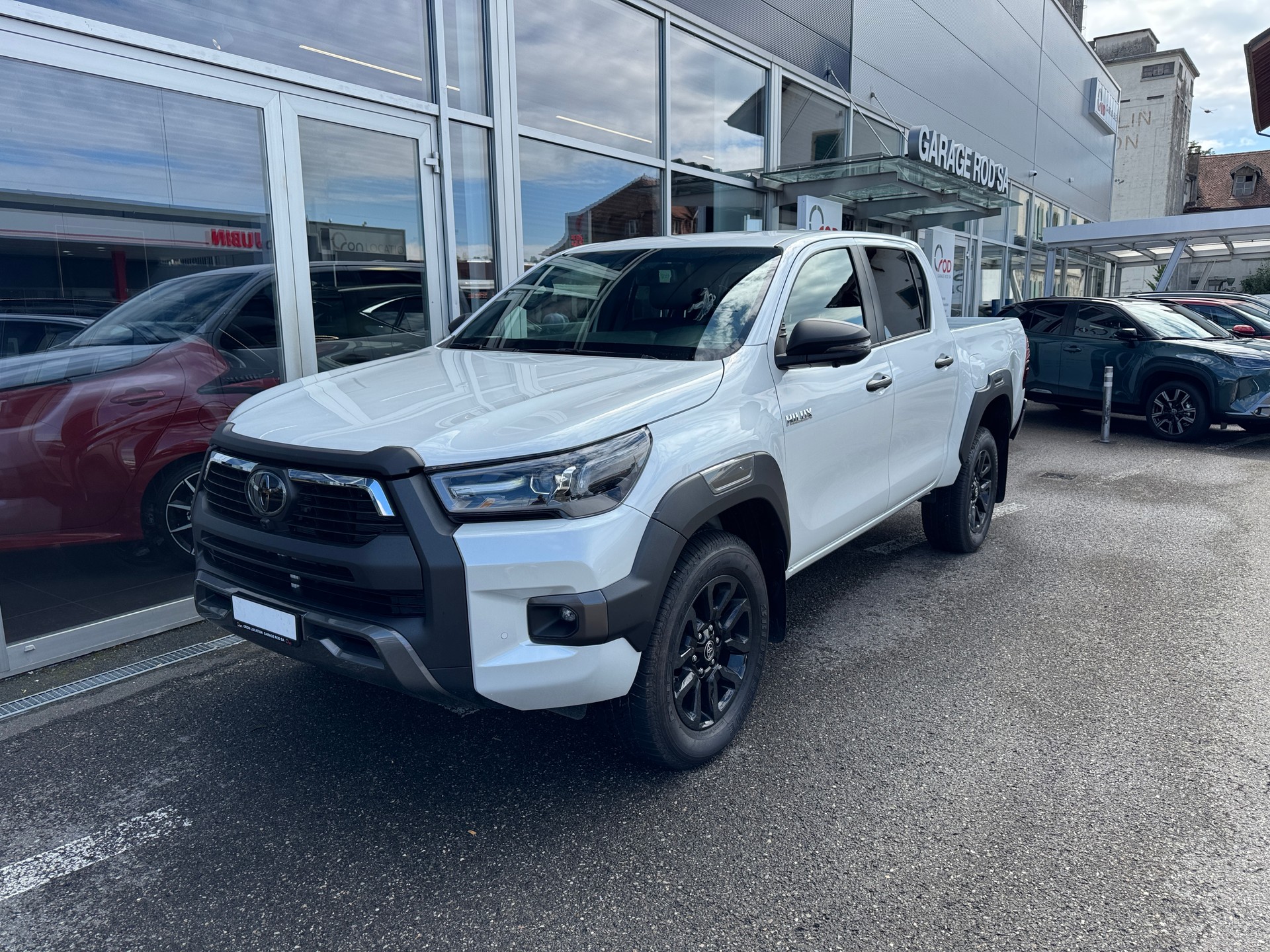 TOYOTA Hilux 2.8d Invincible Double Cab 4x4