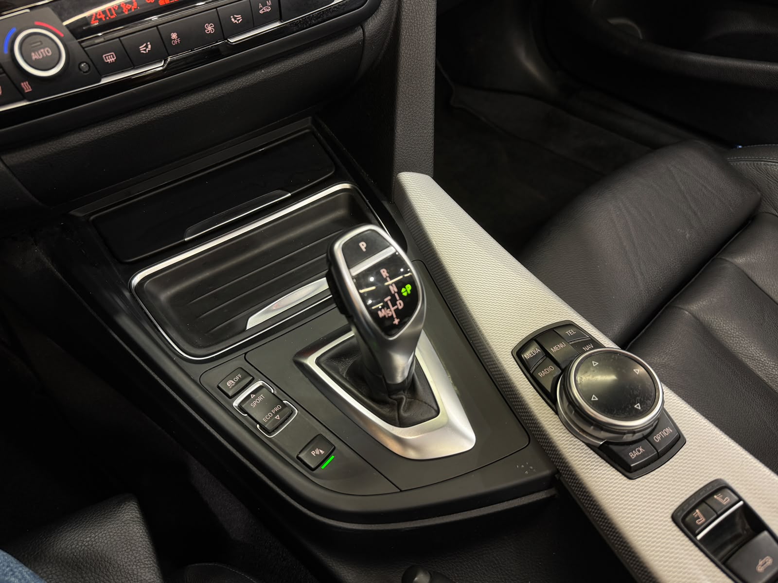 BMW 428i Cabriolet xDrive Steptronic-image-16