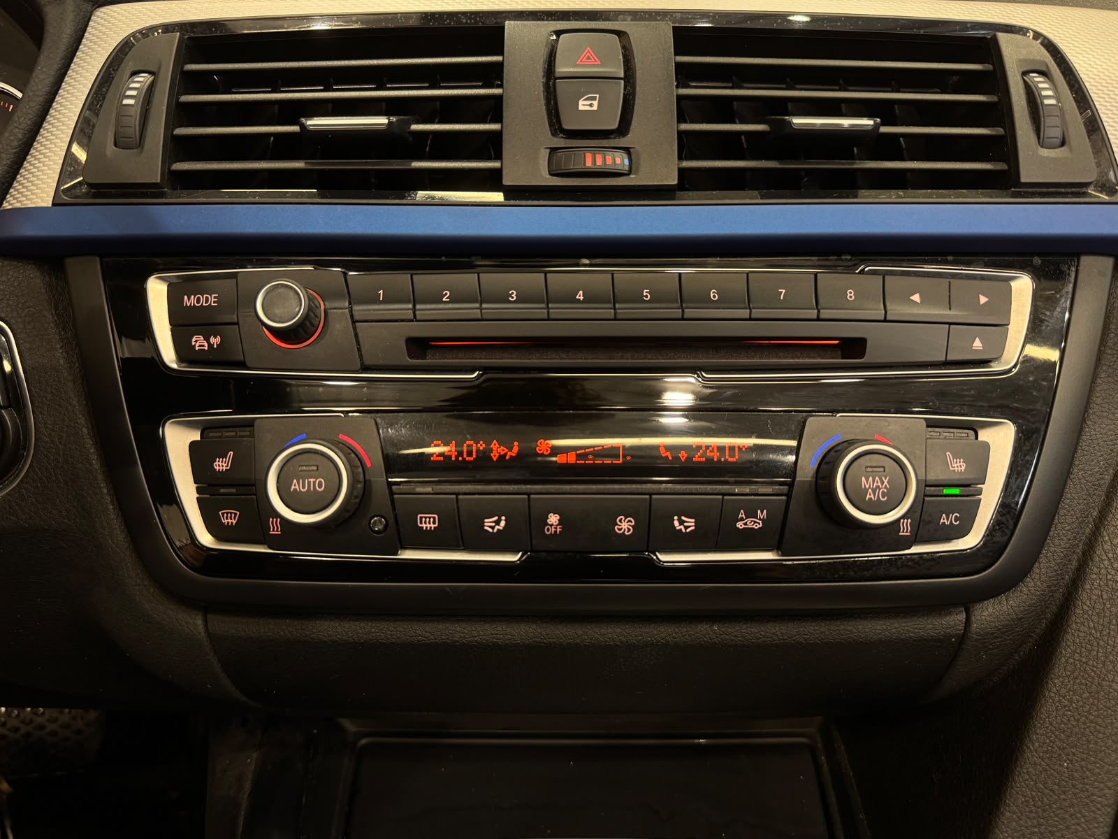 BMW 428i Cabriolet xDrive Steptronic-image-17