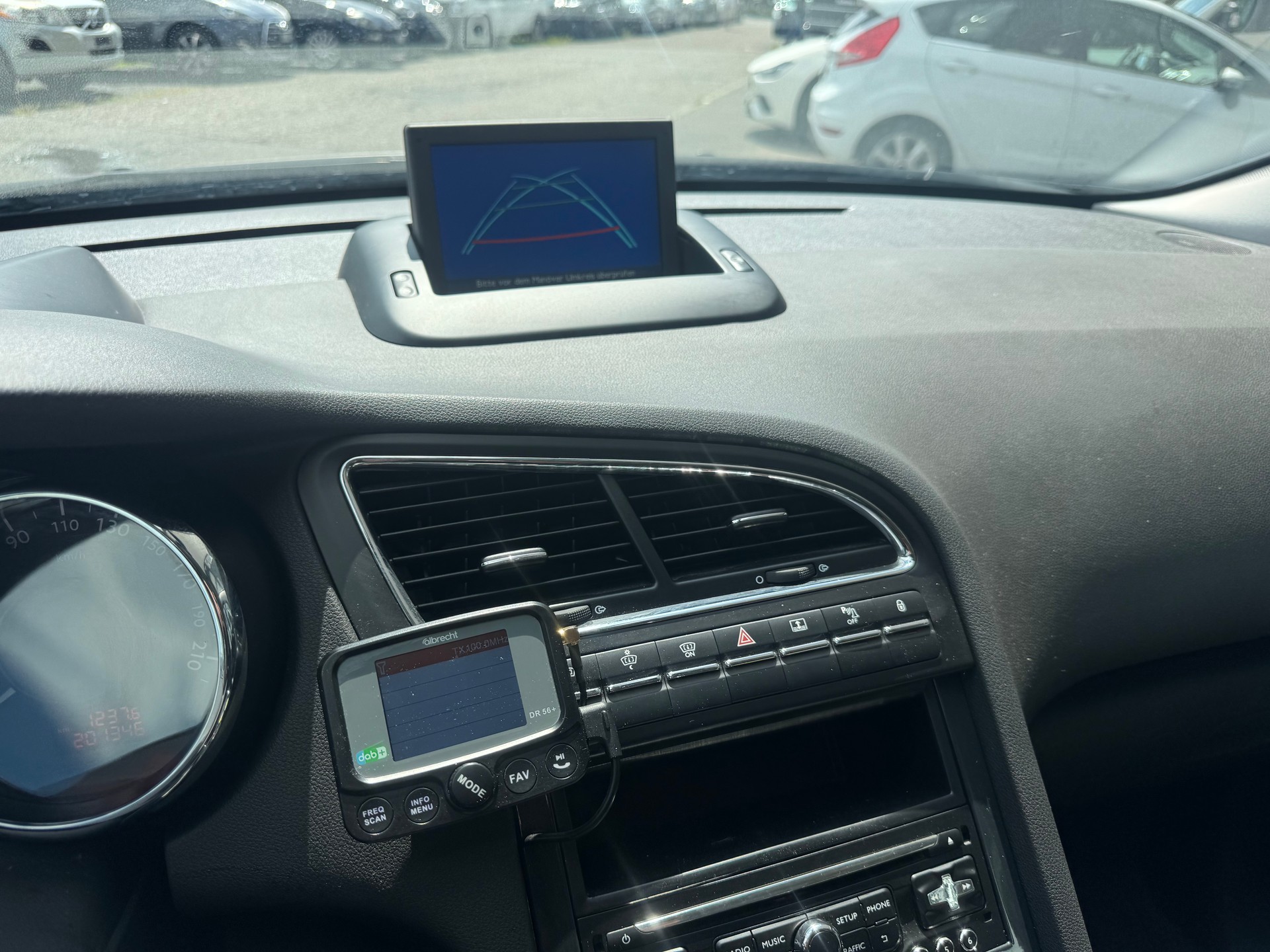PEUGEOT 5008 1.6 THP Allure Tiptronic-image-8