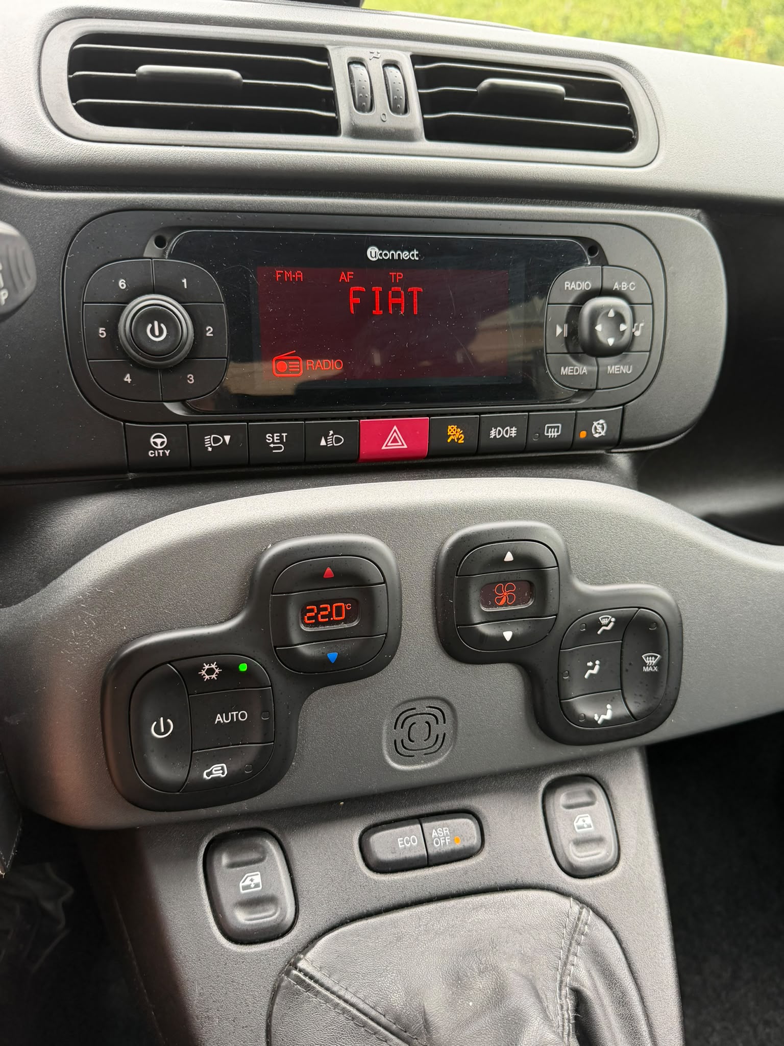 FIAT Panda 0.9 Twinair Turbo Lounge-image-9