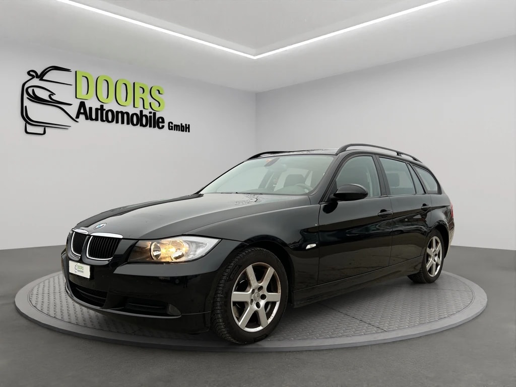 BMW 318i Touring Steptronic-showroom-element-1