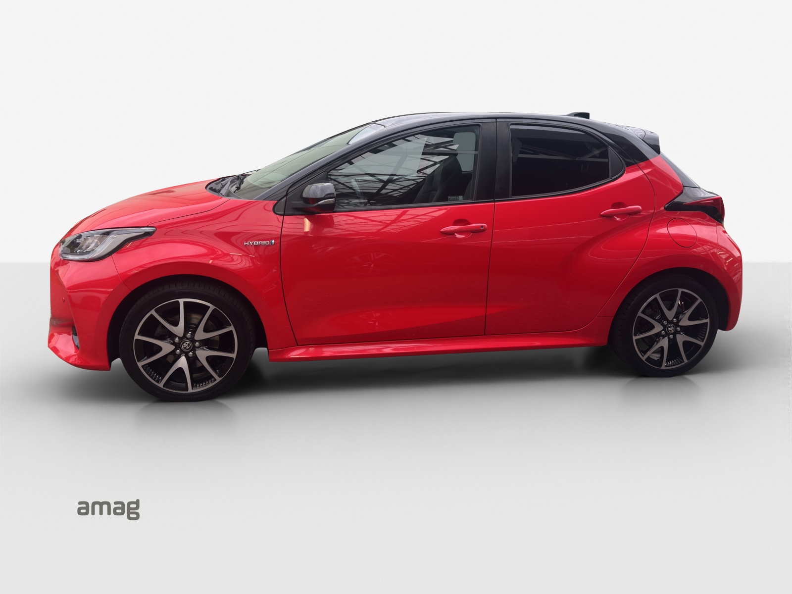 TOYOTA Yaris 1.5 Premium e-CVT-showroom-element-1