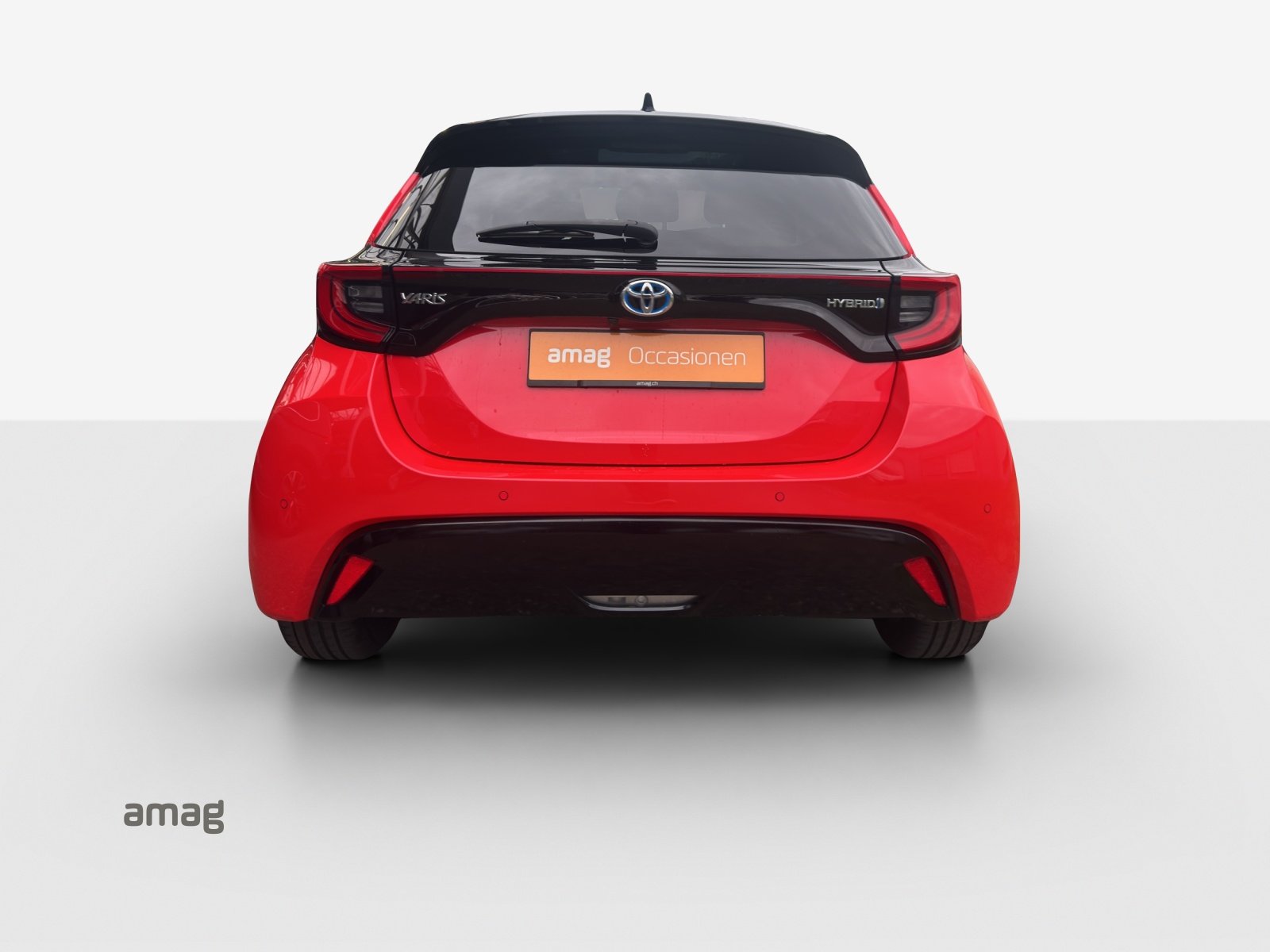 TOYOTA Yaris 1.5 Premium e-CVT-showroom-element-3