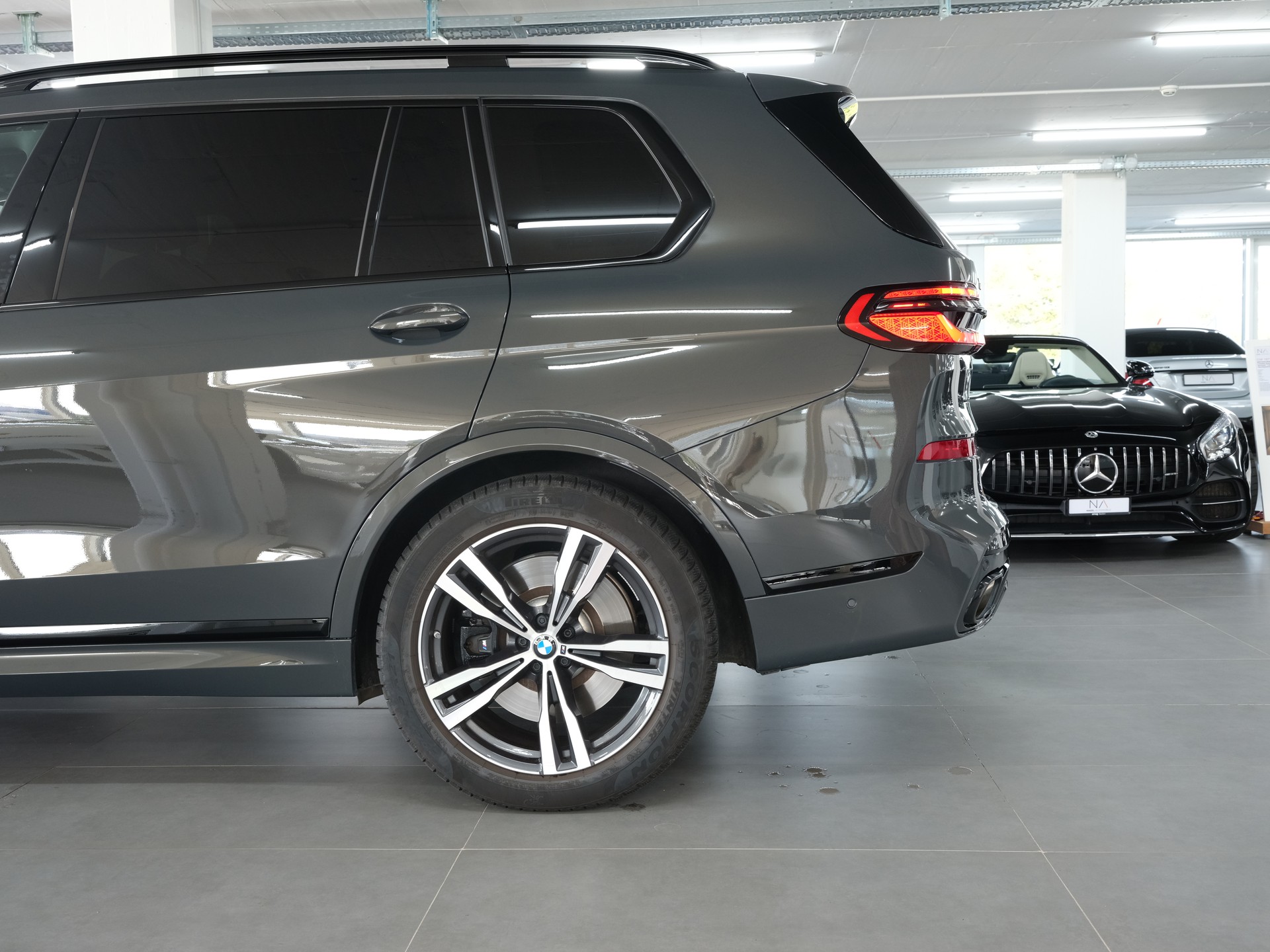 BMW X7 xDrive 48V M60i Steptronic M Sport Pro *Vollausstattung* *Sky Lounge* *Werksgarantie*-image-6