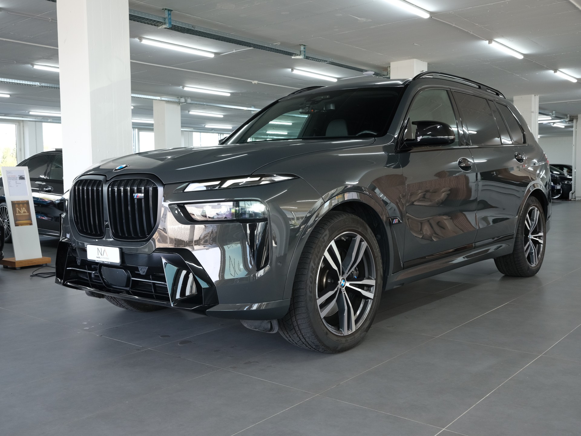 BMW X7 xDrive 48V M60i Steptronic M Sport Pro *Vollausstattung* *Sky Lounge* *Werksgarantie*-image-9