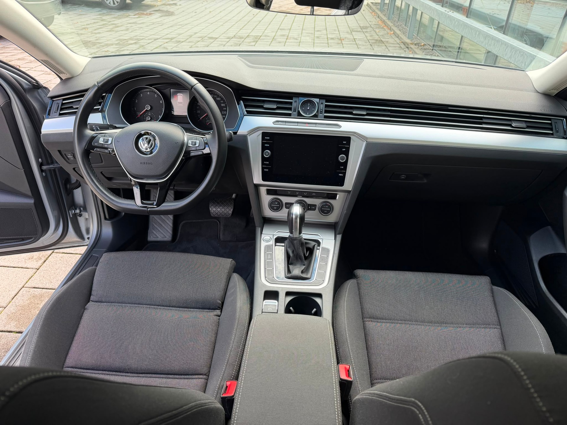 VW Passat Variant 1.5 TSI EVO Comfortline DSG-image-8