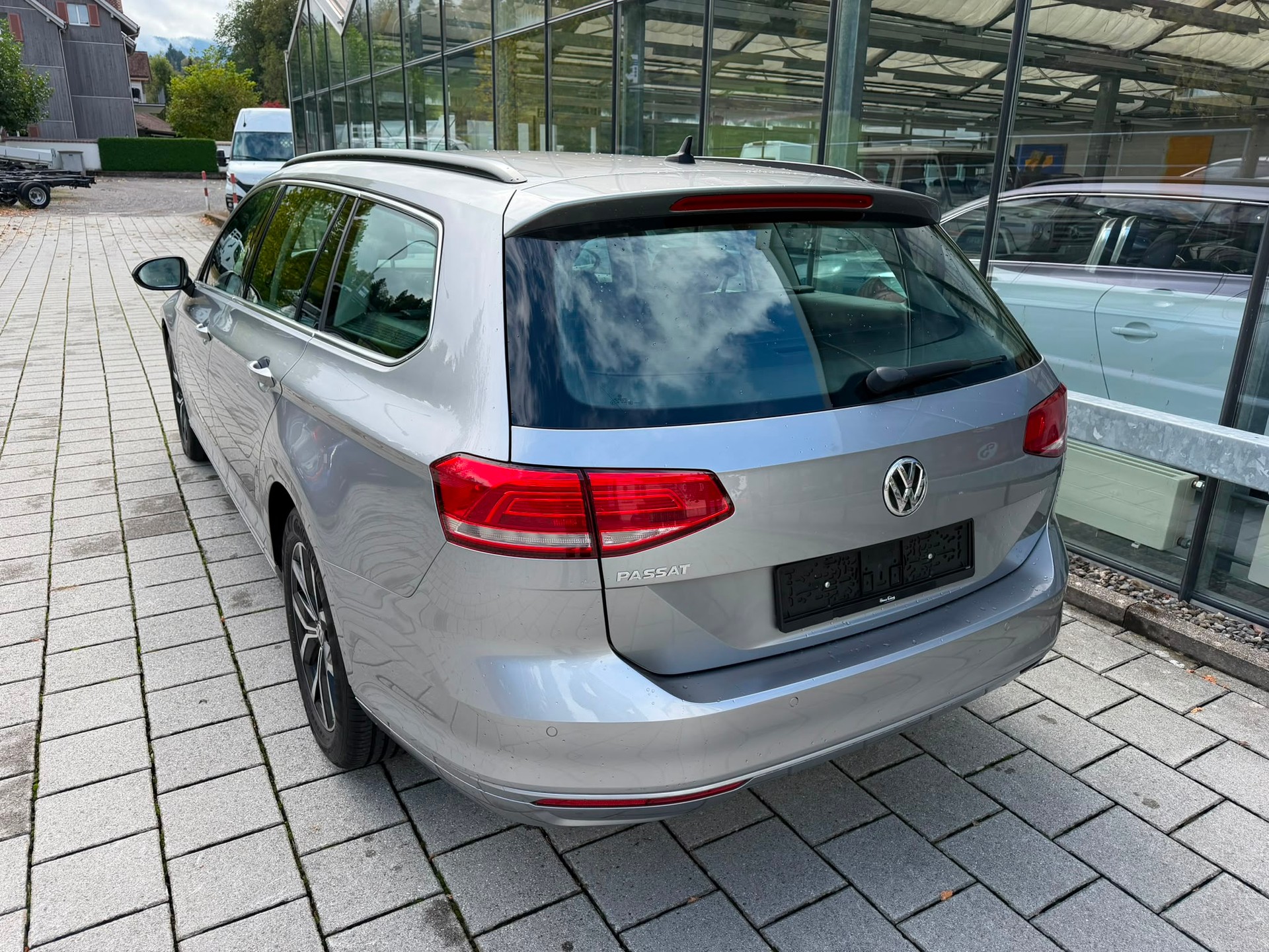 VW Passat Variant 1.5 TSI EVO Comfortline DSG-image-4