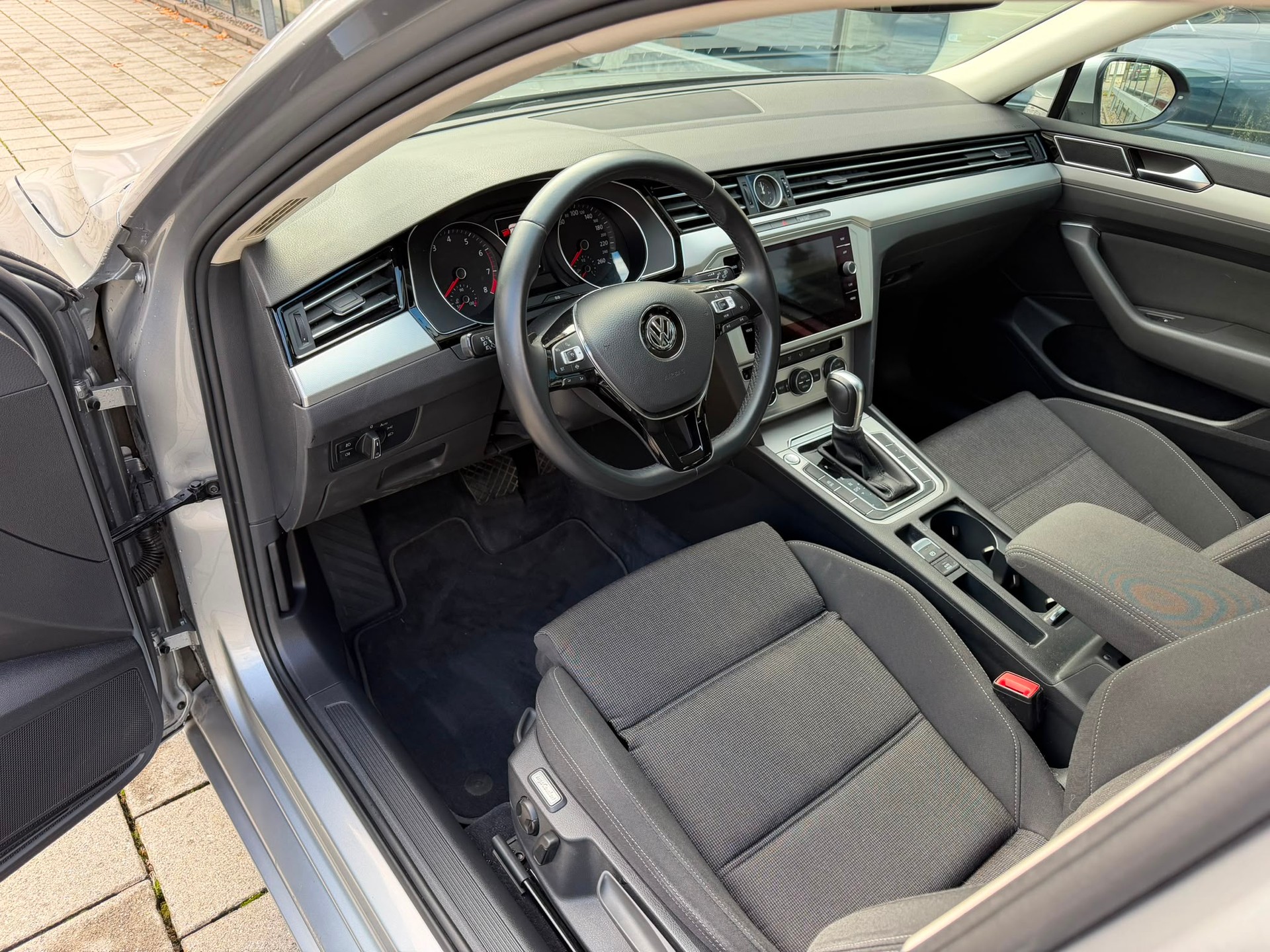 VW Passat Variant 1.5 TSI EVO Comfortline DSG-image-7