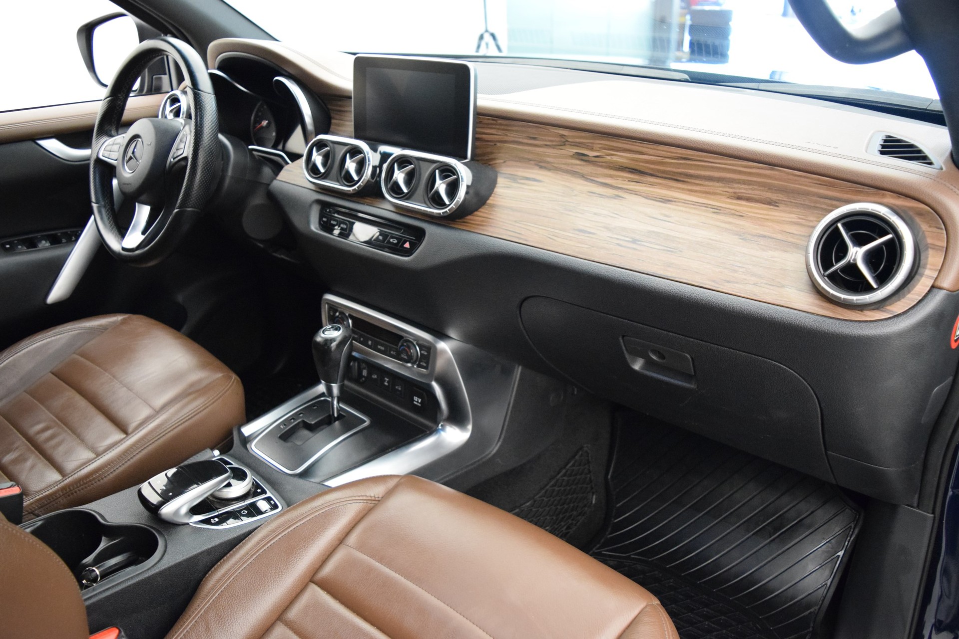 MERCEDES-BENZ X 250 d 4MATIC Power A Doppel Cab.-image-11