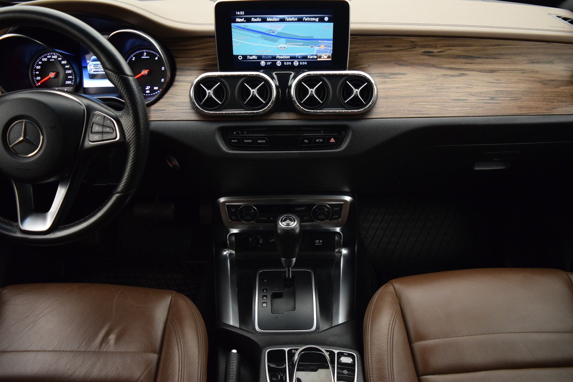 MERCEDES-BENZ X 250 d 4MATIC Power A Doppel Cab.-image-10