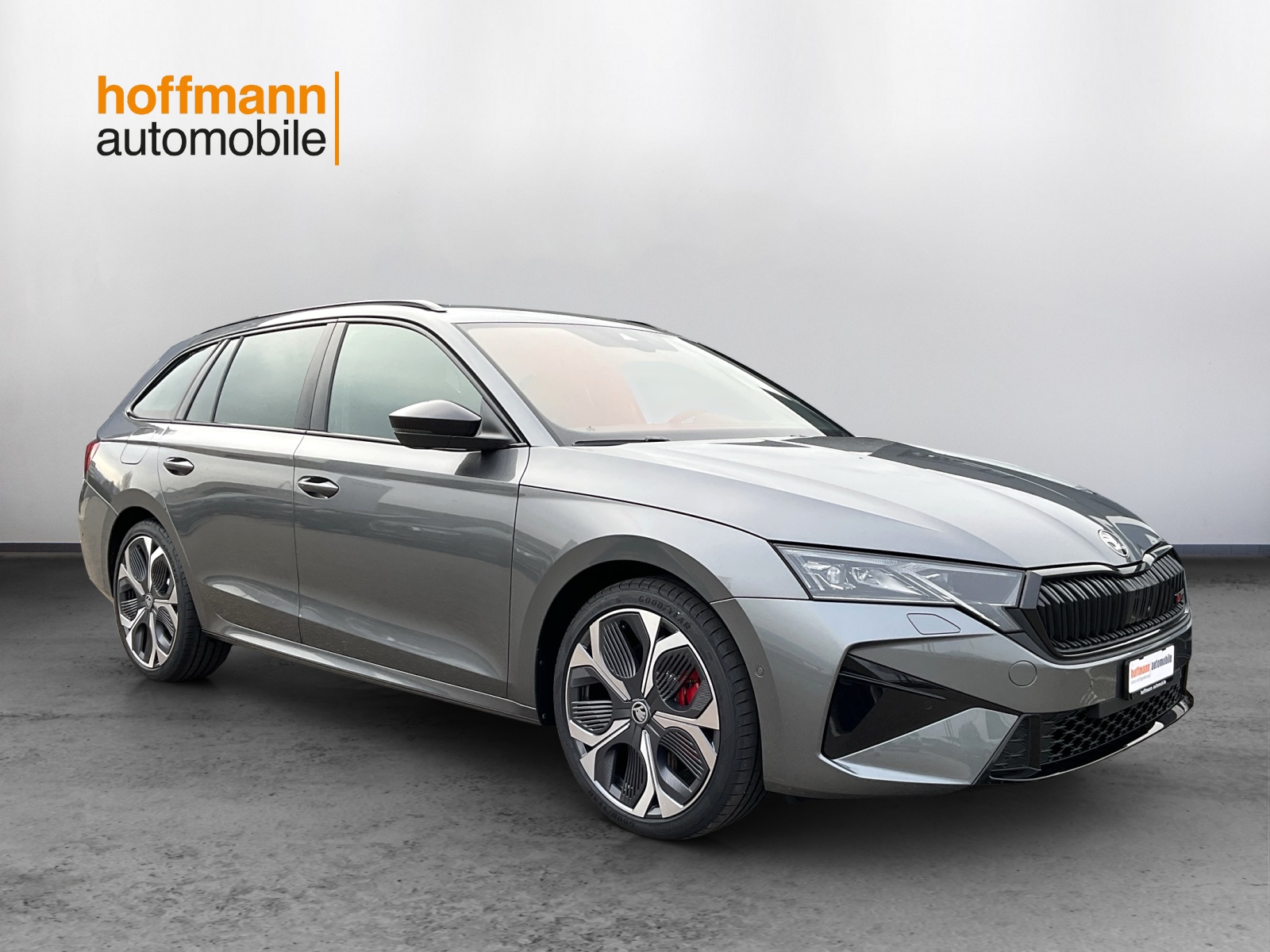 SKODA Octavia Combi 2.0 TSI DSG RS-showroom-element-2