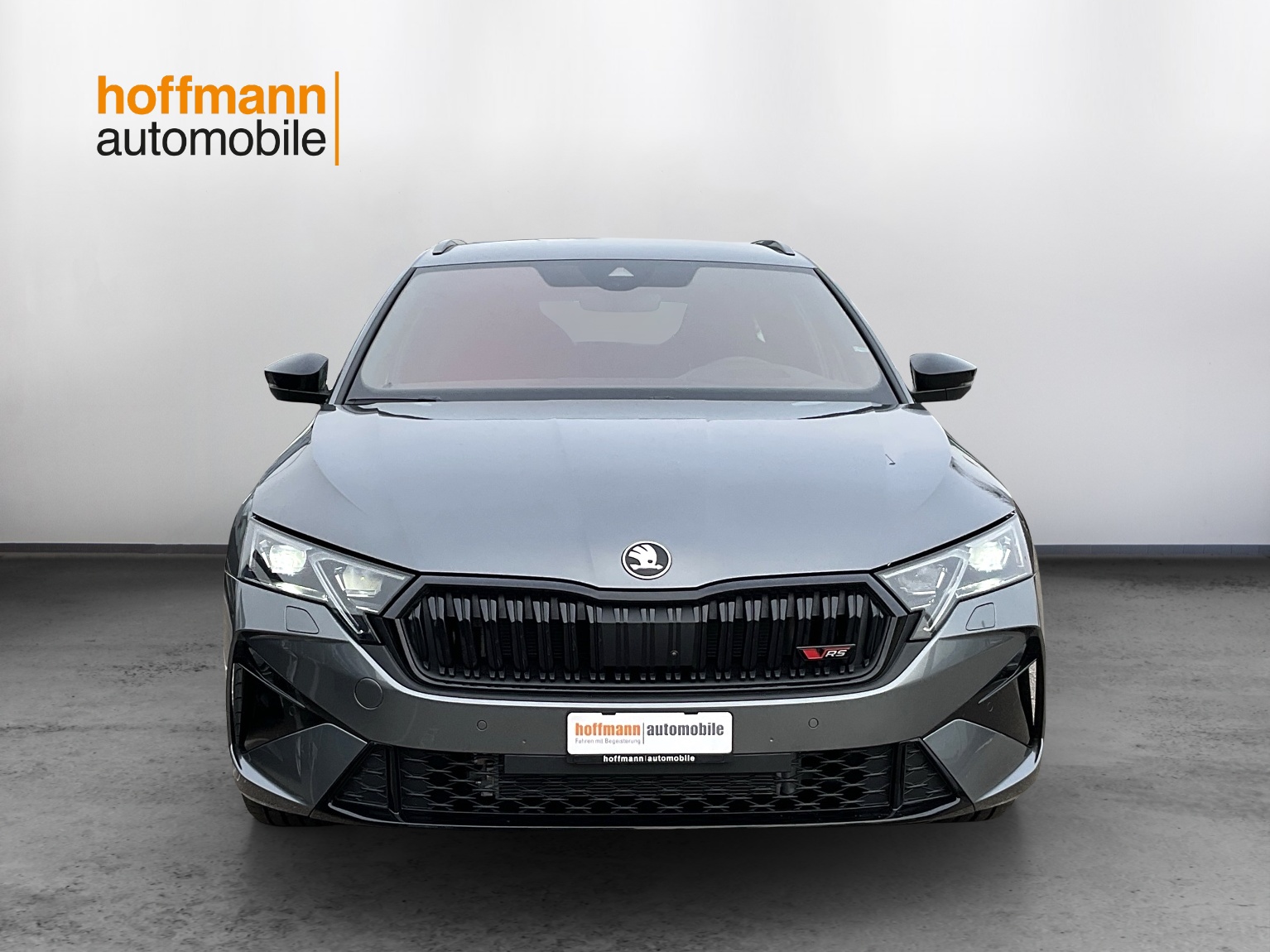 SKODA Octavia Combi 2.0 TSI DSG RS-showroom-element-1