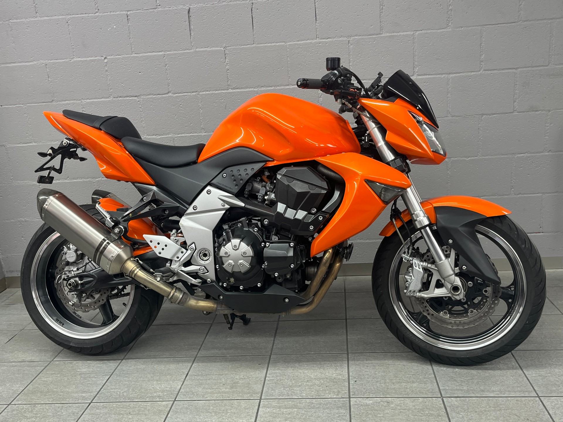 KAWASAKI Z 1000 ABS-showroom-element-1