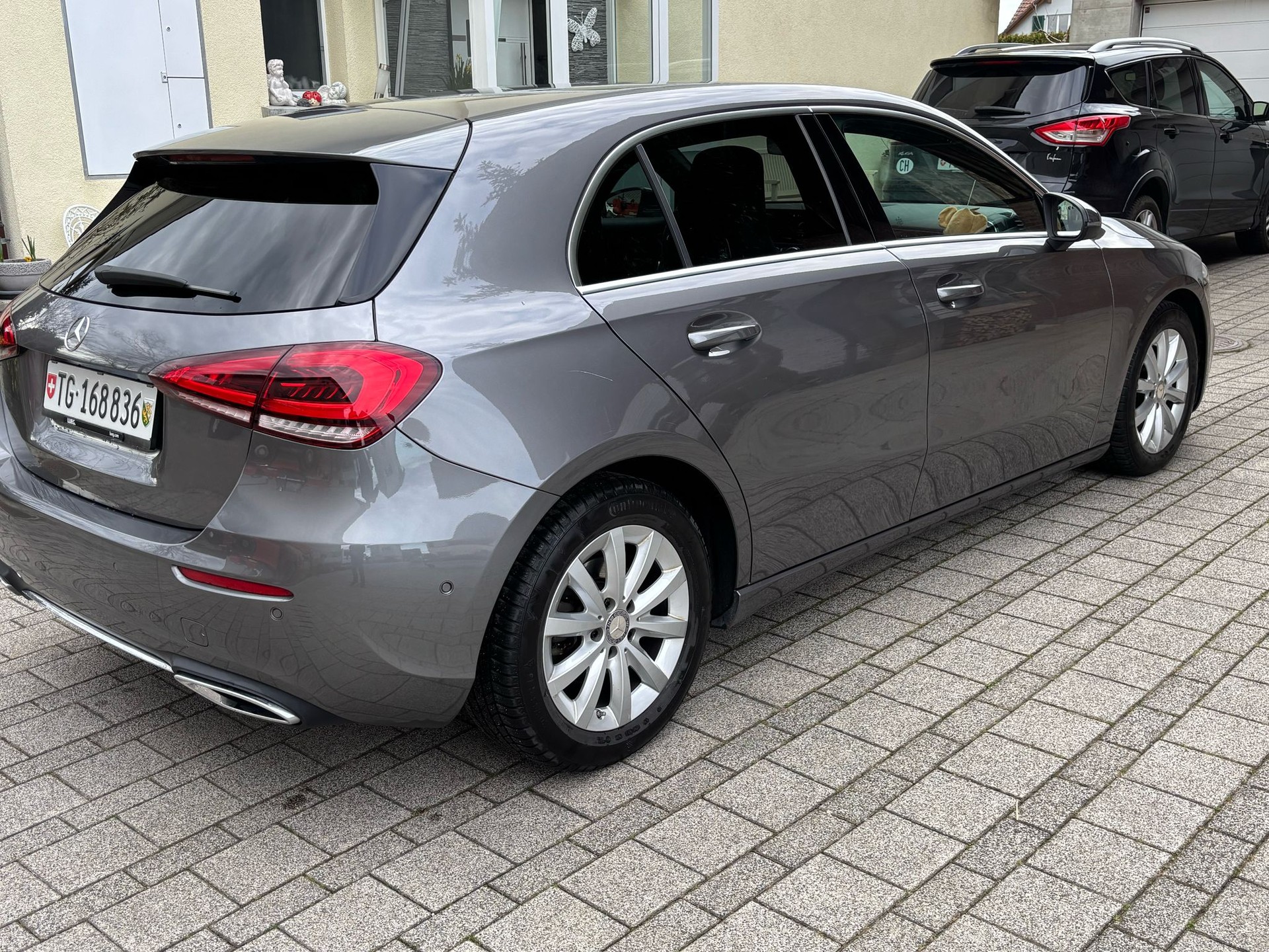 MERCEDES-BENZ A 180 d-image-5