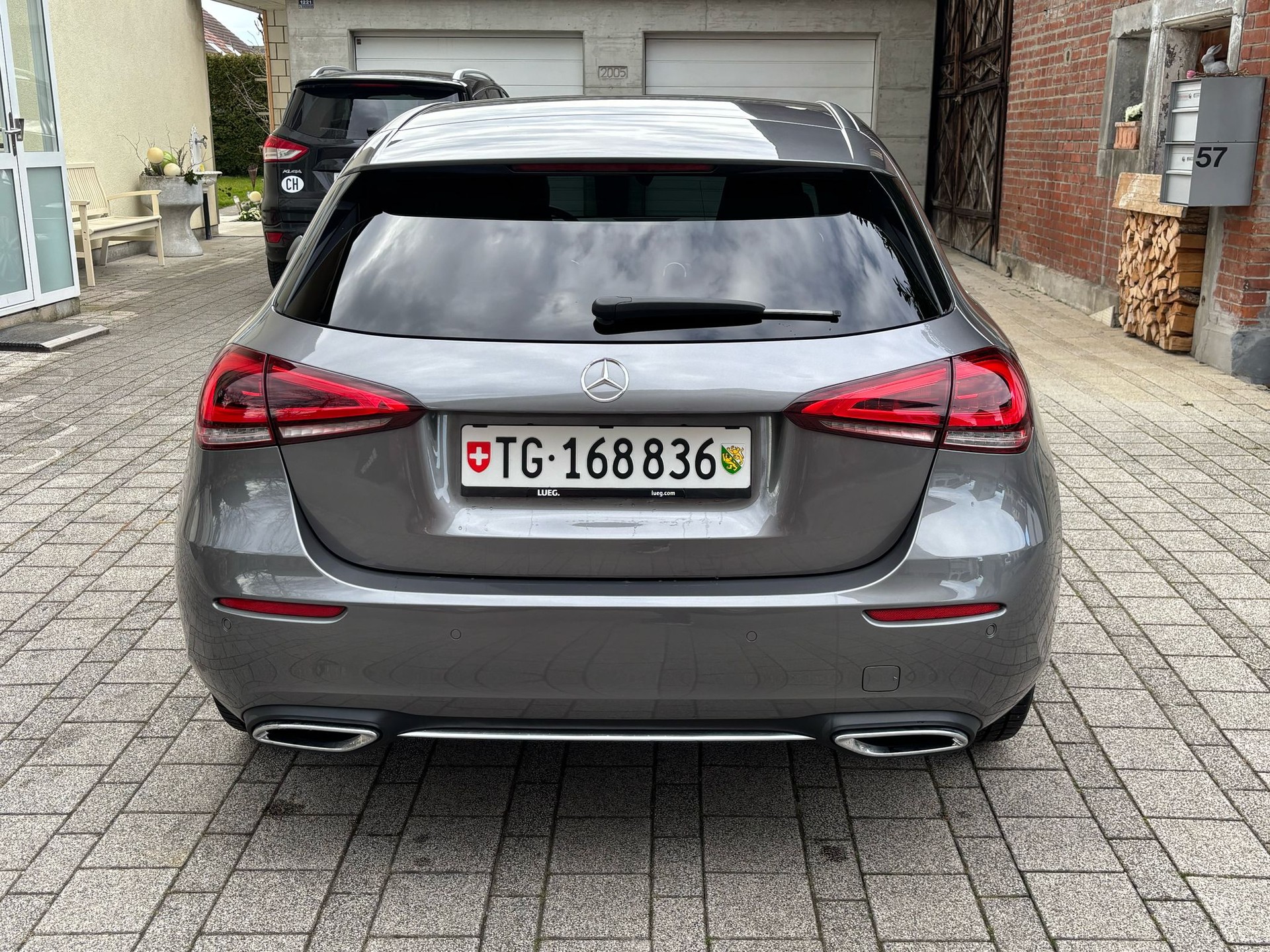 MERCEDES-BENZ A 180 d-image-3