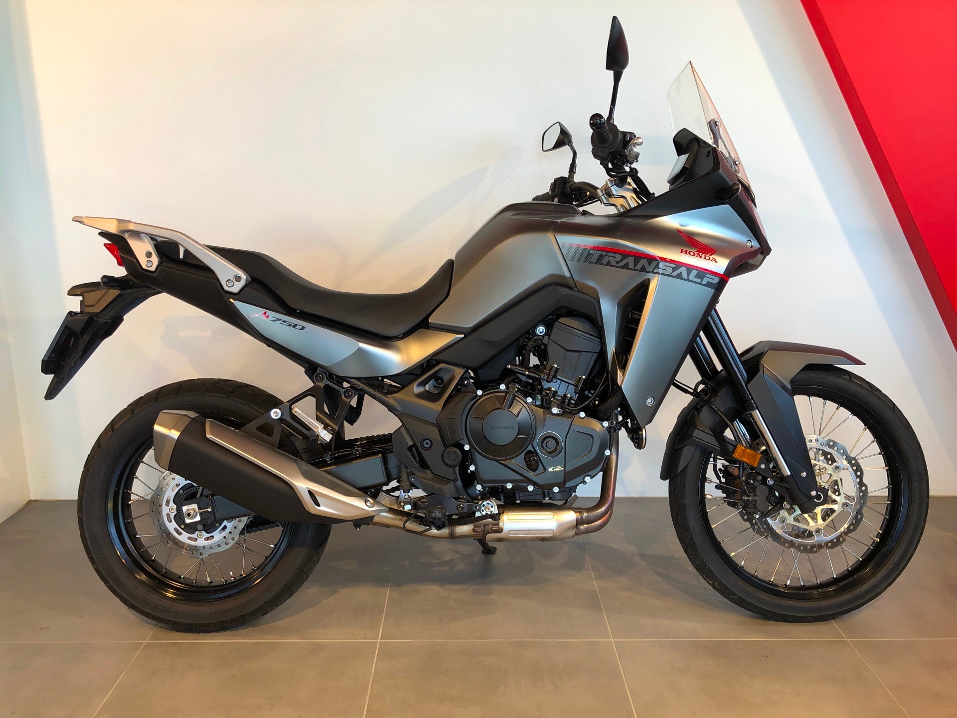 HONDA XL 750 Transalp-image-2