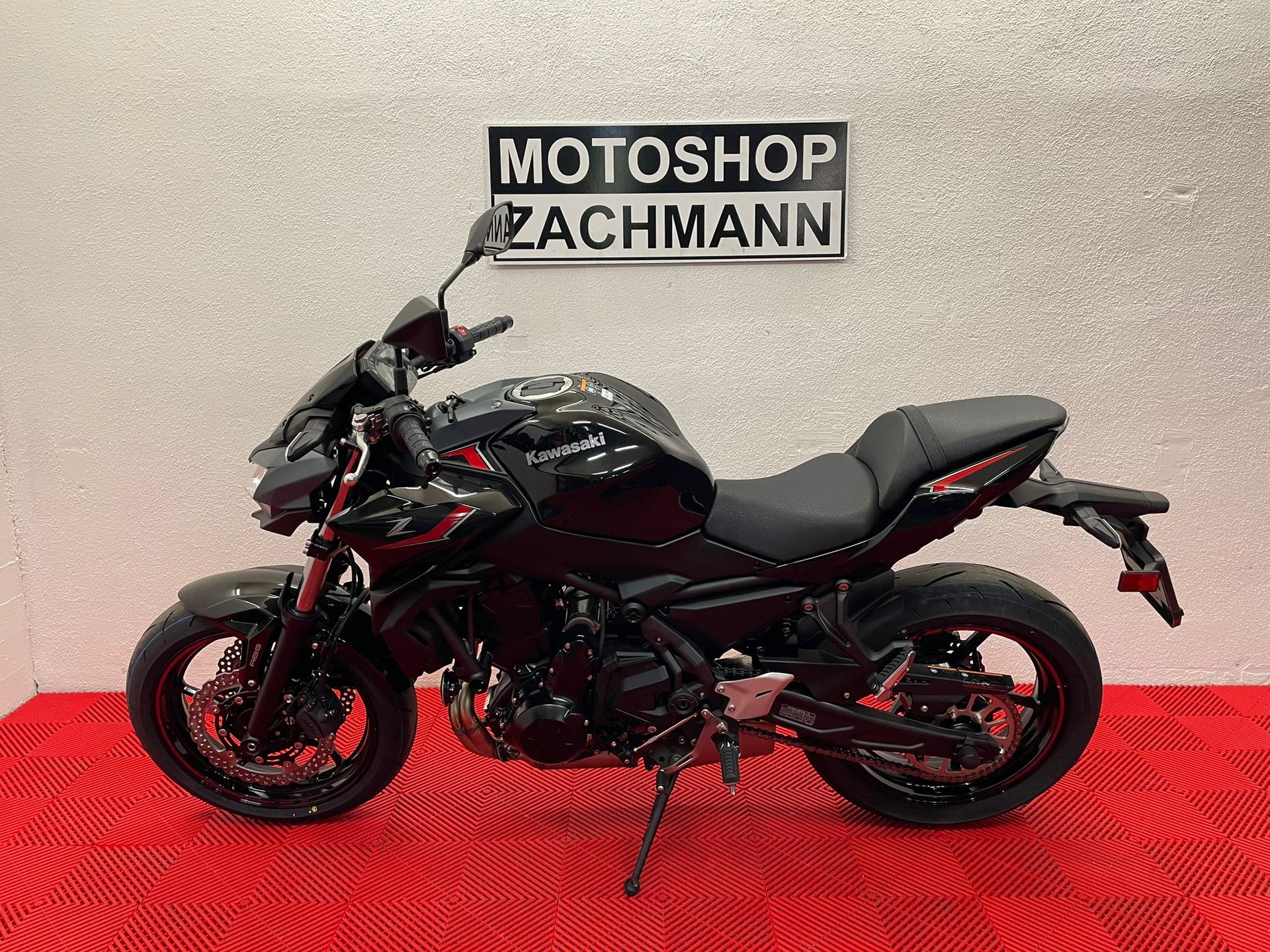 KAWASAKI Z 650-image-3