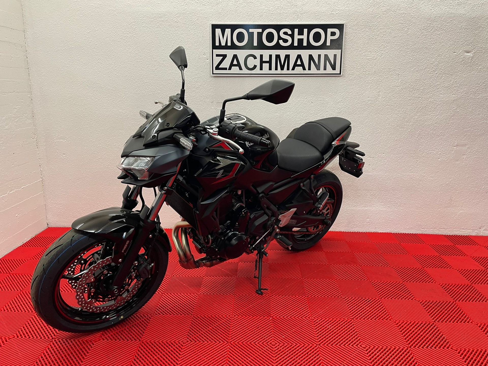KAWASAKI Z 650-image-2