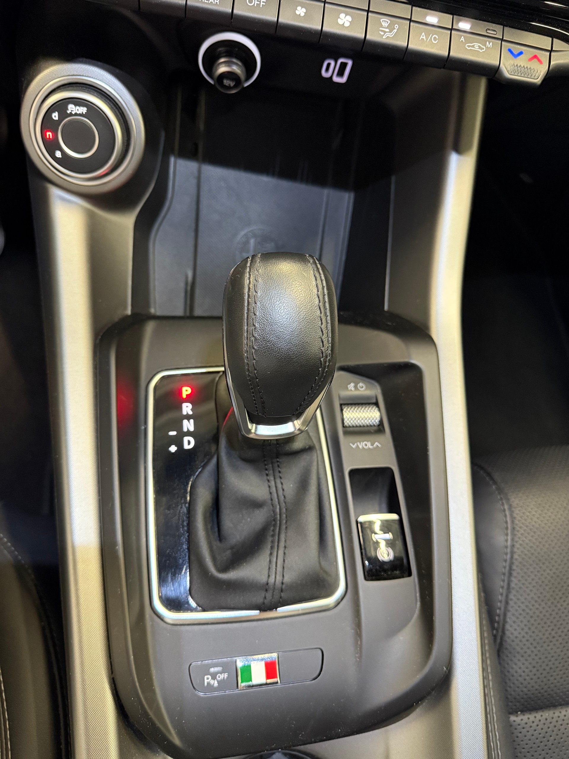 ALFA ROMEO Tonale 1.5 48V Hybrid Ti Pack Premium-image-28