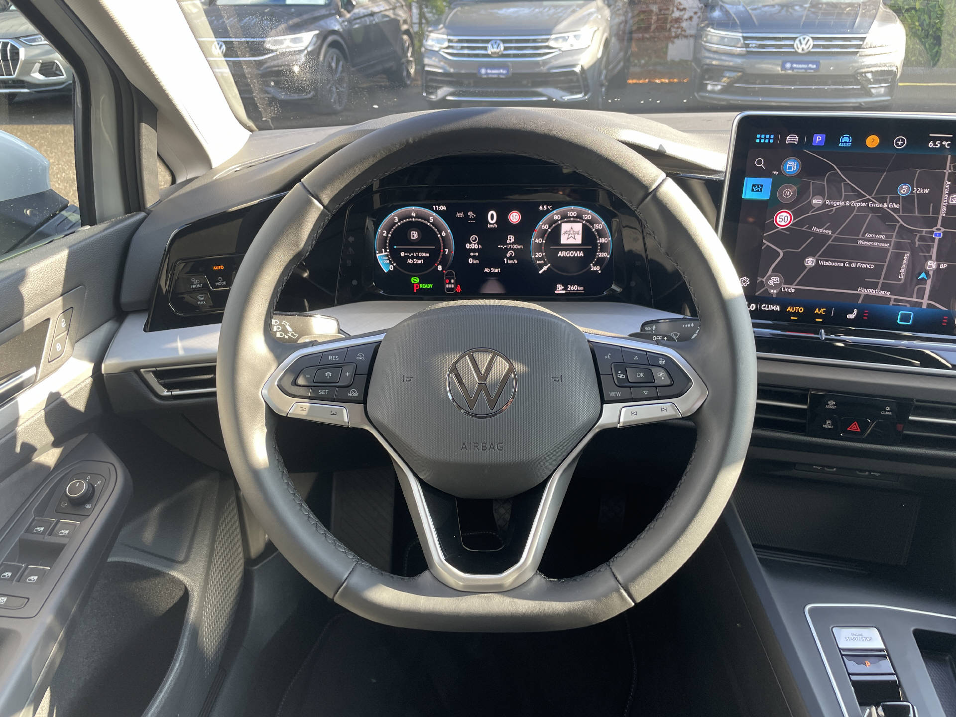 VW Golf VIII 1.5 eTSI UNITED Life DSG-image-10