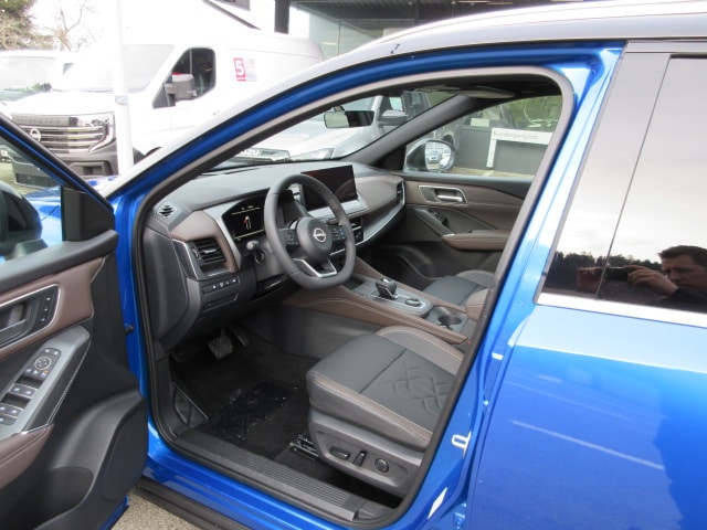 NISSAN Qashqai 1.3 DIG-T 158 Tekna 4x4-image-4