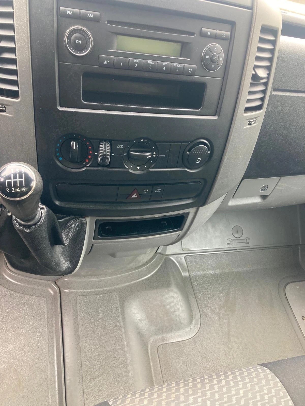 VW Crafter 35 2.0 BiTDI CR-image-14