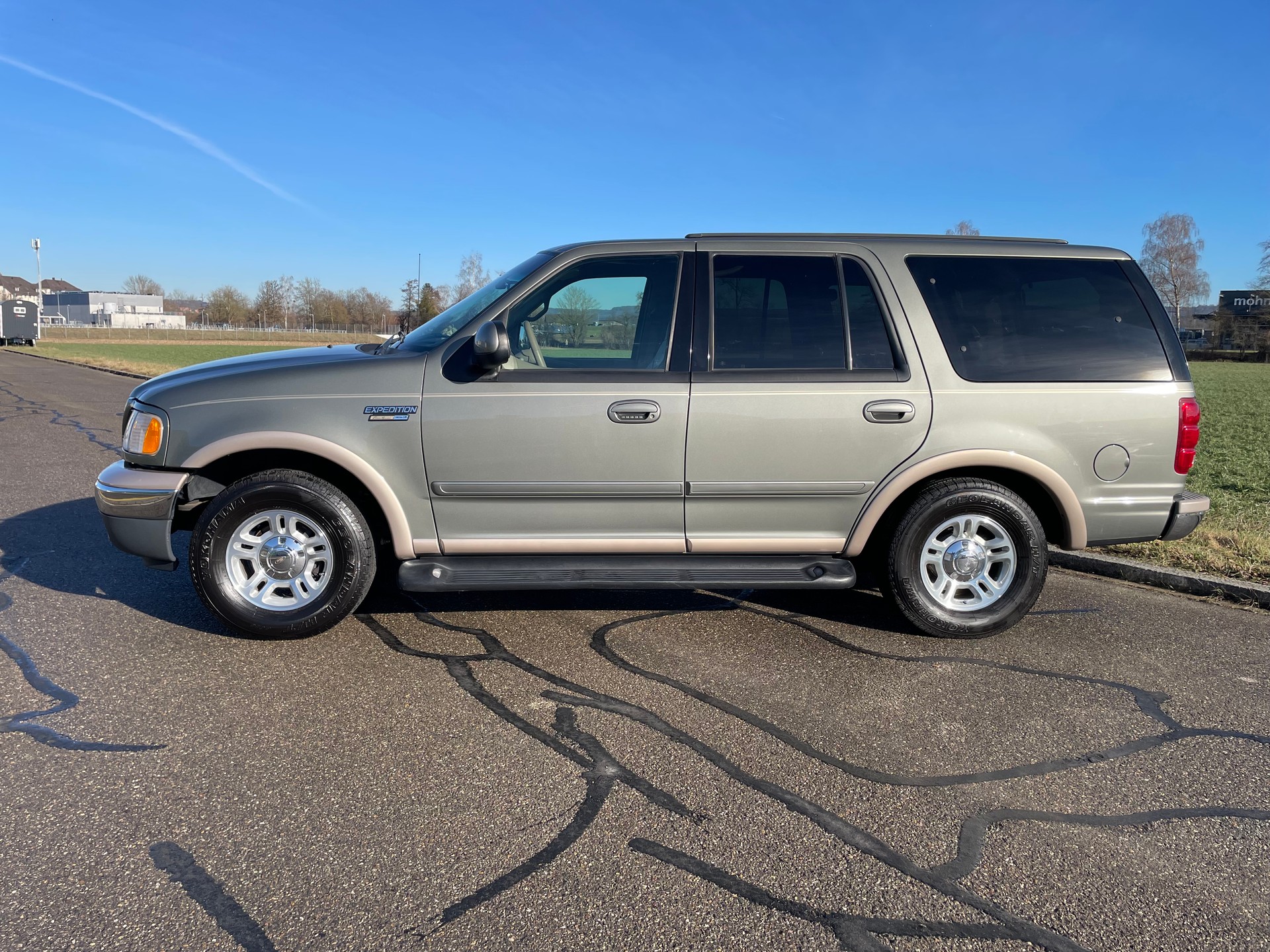 FORD Expedition 5.4 Triton Eddie Bauer Edition * ZEITKAPSEL FAHRZEUG - 1.HAND *-showroom-element-2