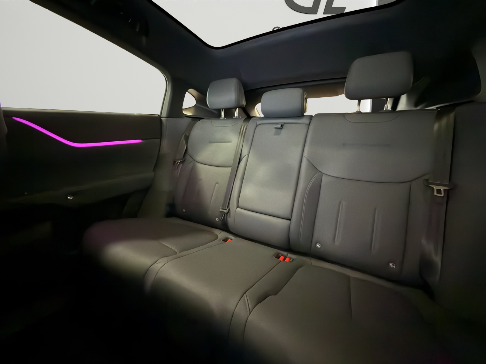 XPENG G6 87,5kWh Performance AWD-image-8