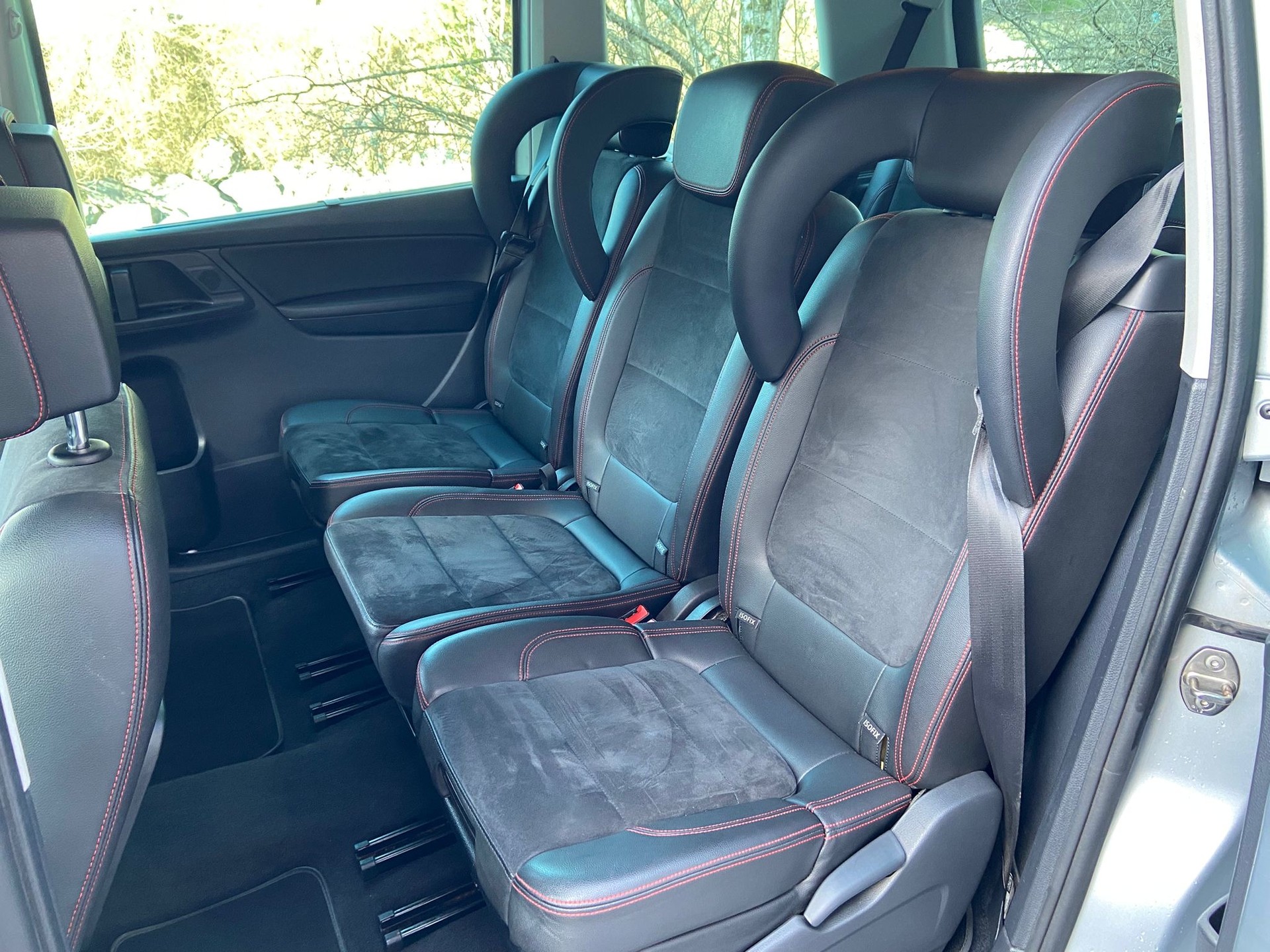 SEAT Alhambra 1.4 TSI FR Line-image-6
