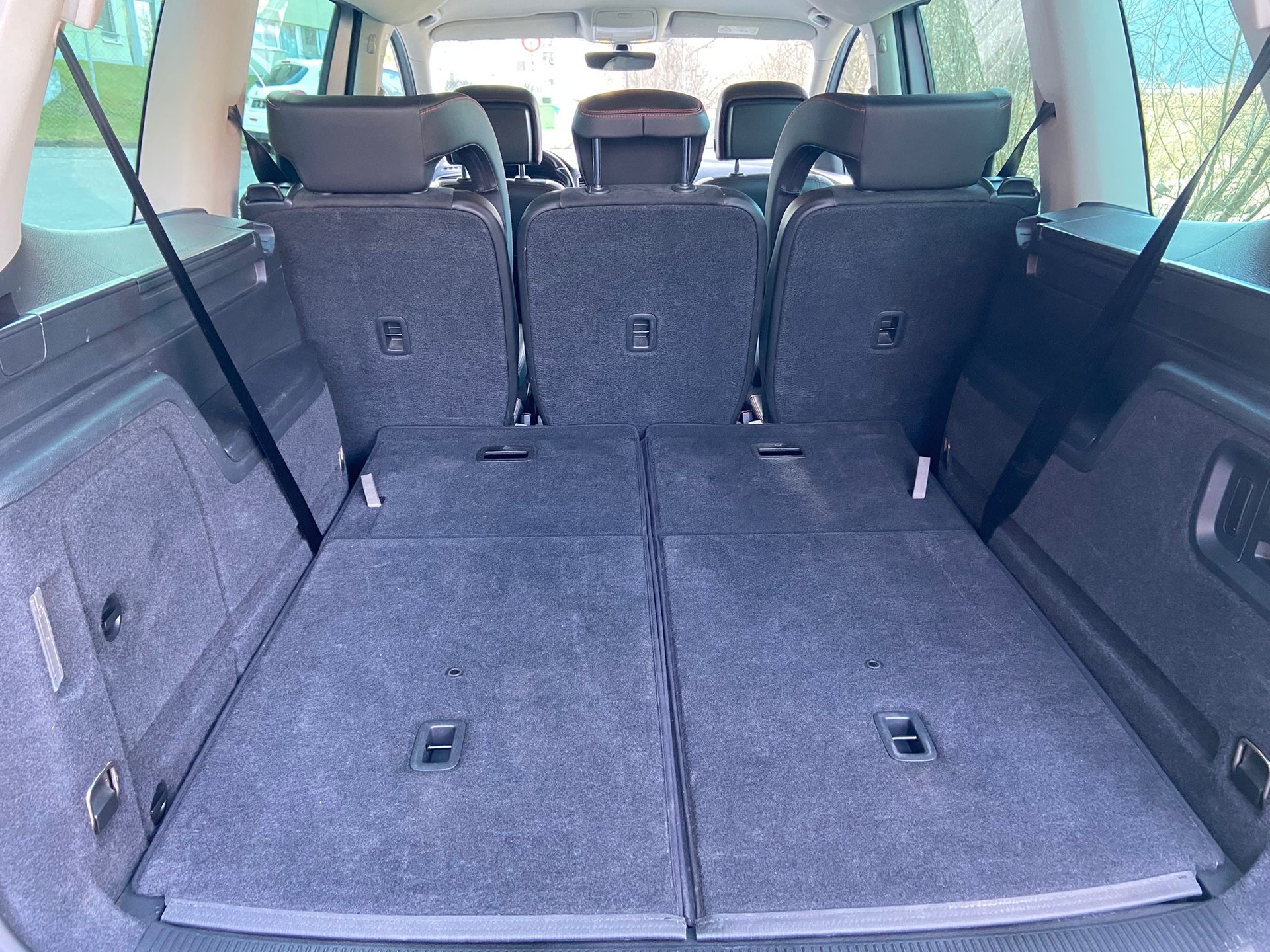 SEAT Alhambra 1.4 TSI FR Line-image-9