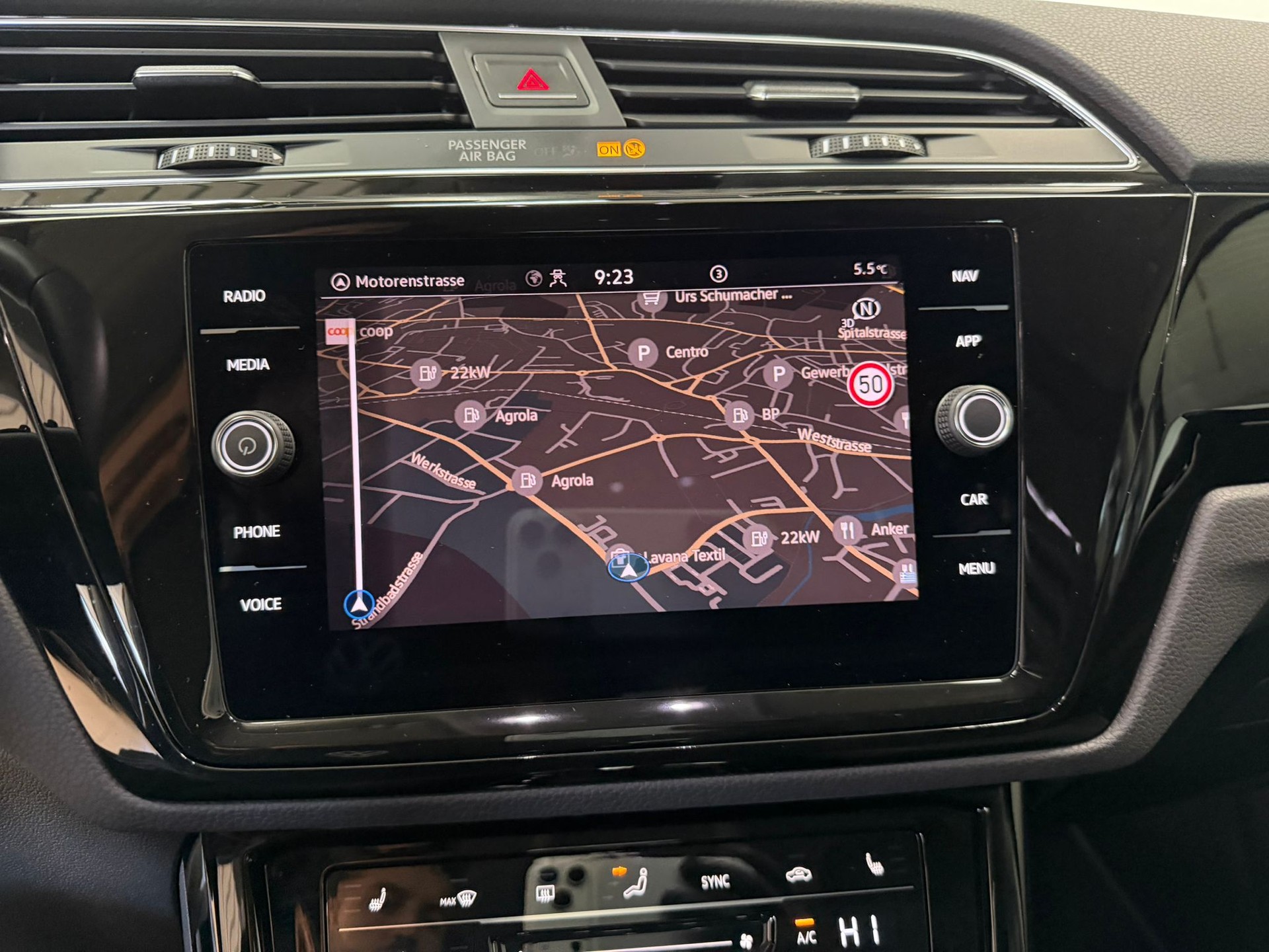 VW Touran 1.5 TSI EVO Highline DSG-image-12