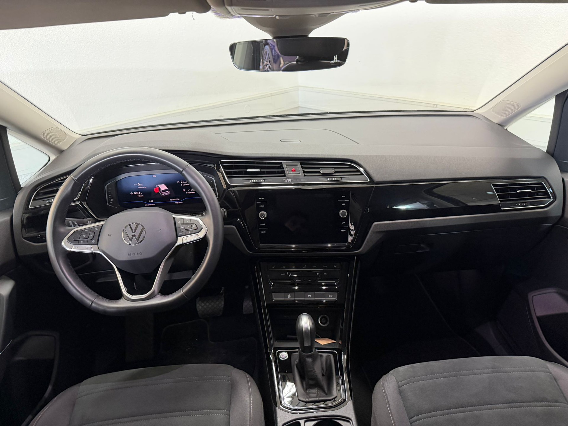VW Touran 1.5 TSI EVO Highline DSG-image-10