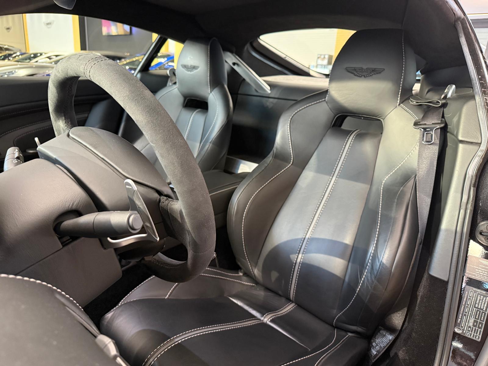 ASTON MARTIN V12 Vantage 5.9 S Sportshift-image-16