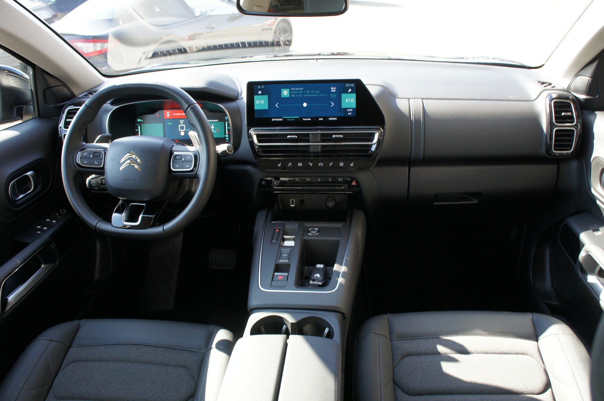 CITROEN C5 Aircross 1.6 PHEV Swiss Edition-image-9