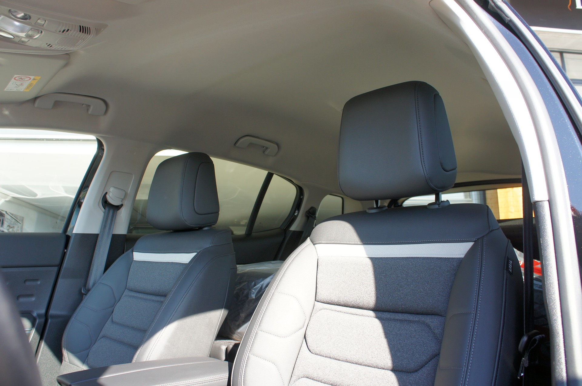 CITROEN C5 Aircross 1.6 PHEV Swiss Edition-image-13