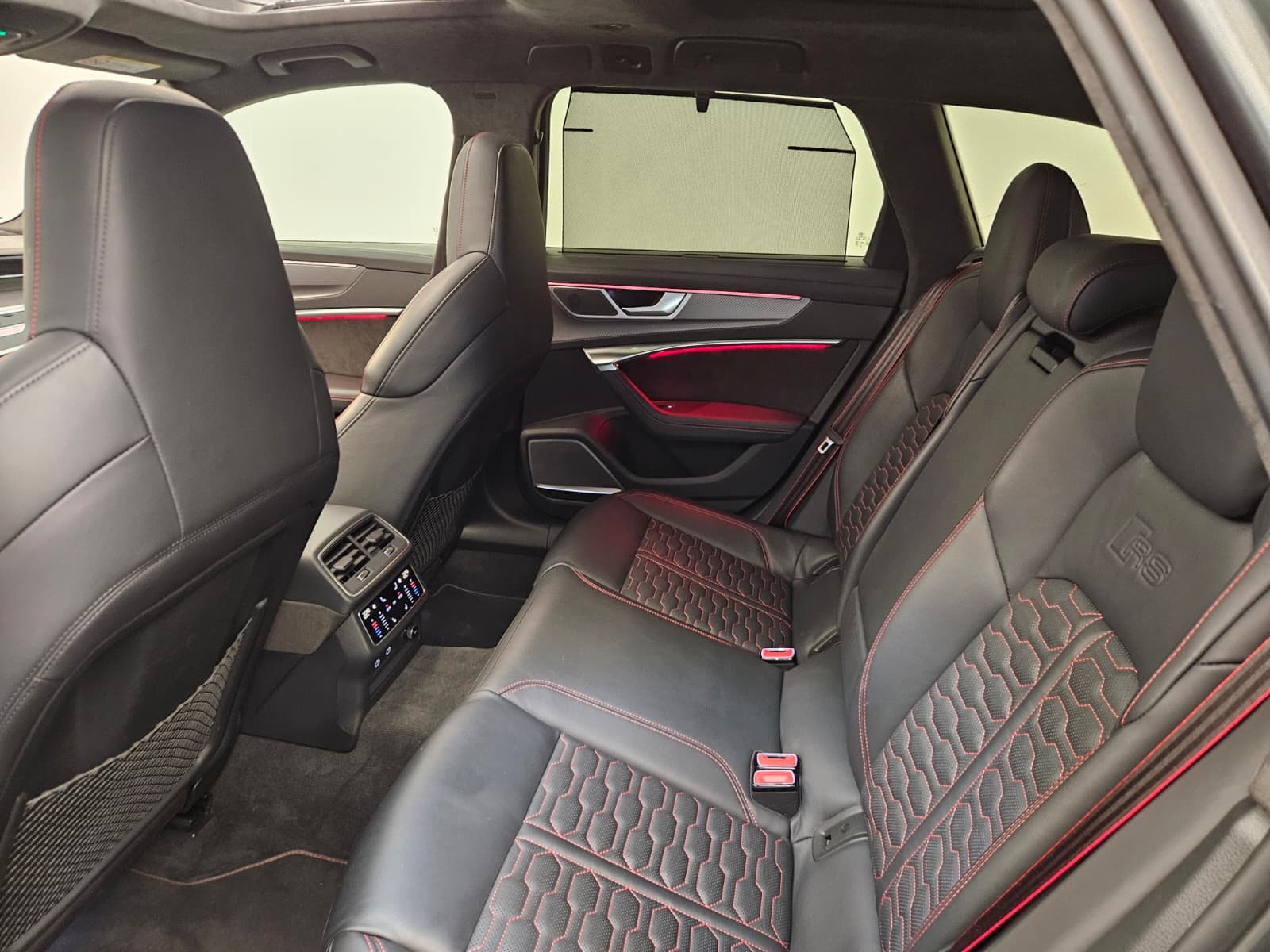 AUDI RS6 Avant 4.0 TFSI V8 quattro-image-12