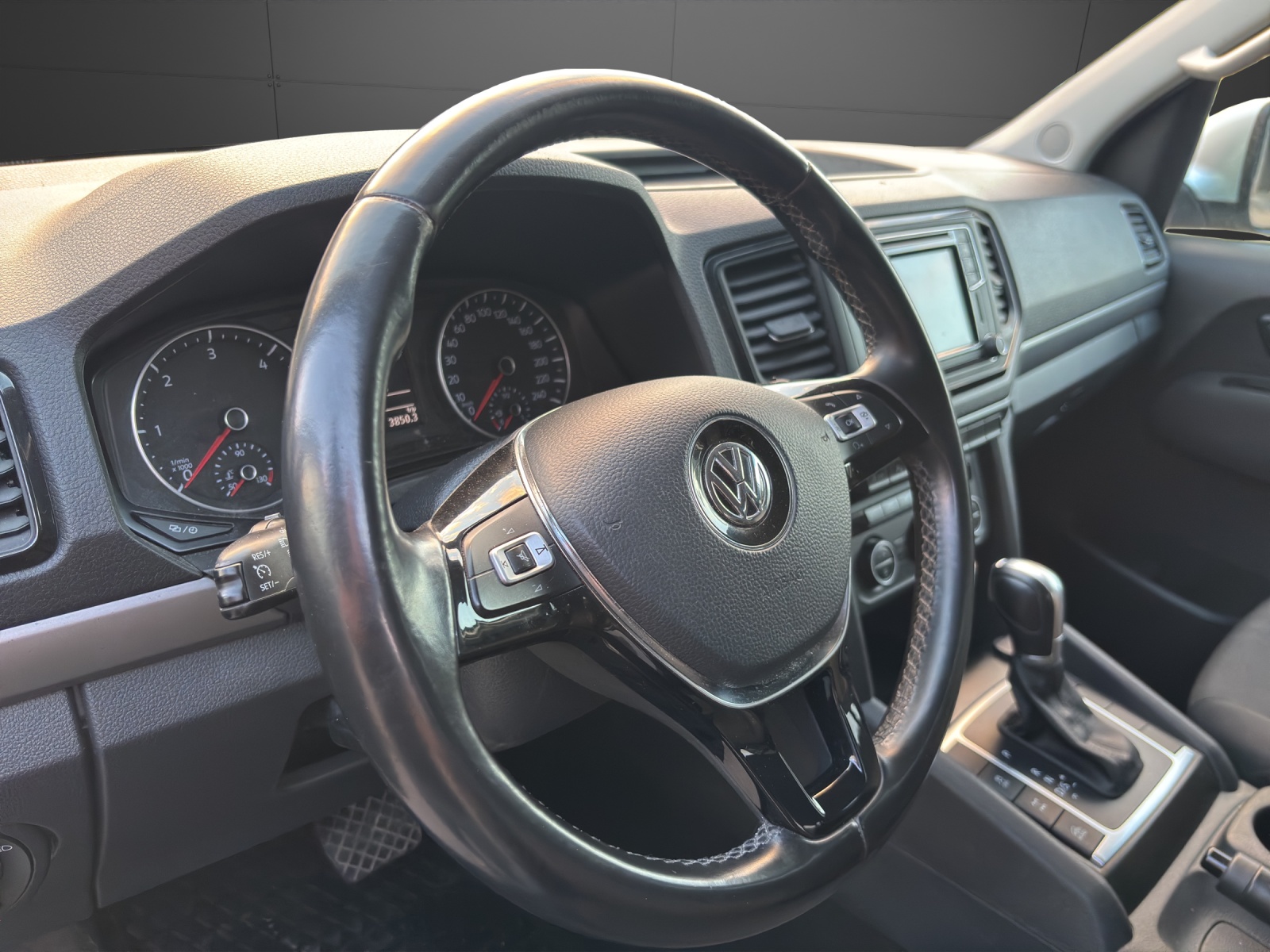 VW Amarok 3.0TDI Comfortline 4Motion Automatic-showroom-element-3