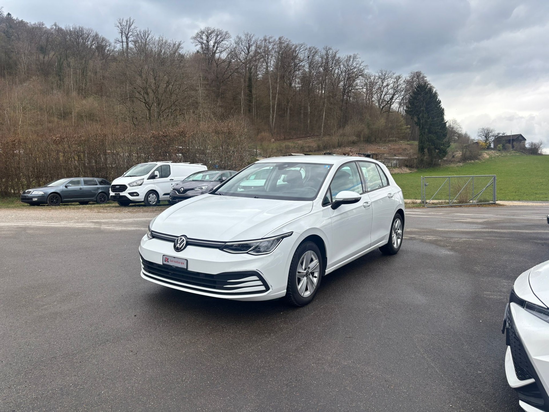 VW Golf 1.0 eTSI mHEV ACTLife DSG-image-2