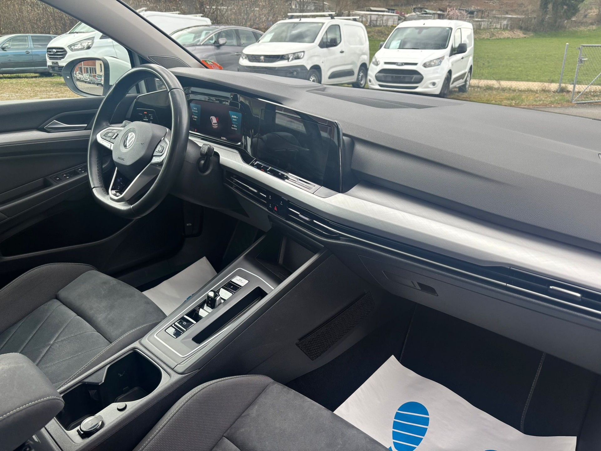 VW Golf 1.0 eTSI mHEV ACTLife DSG-image-10