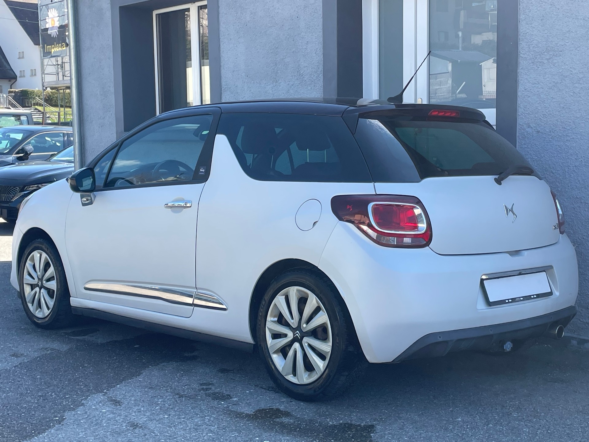 DS AUTOMOBILES DS 3 1.2 PureTech Faubourg Addict EAT-image-3