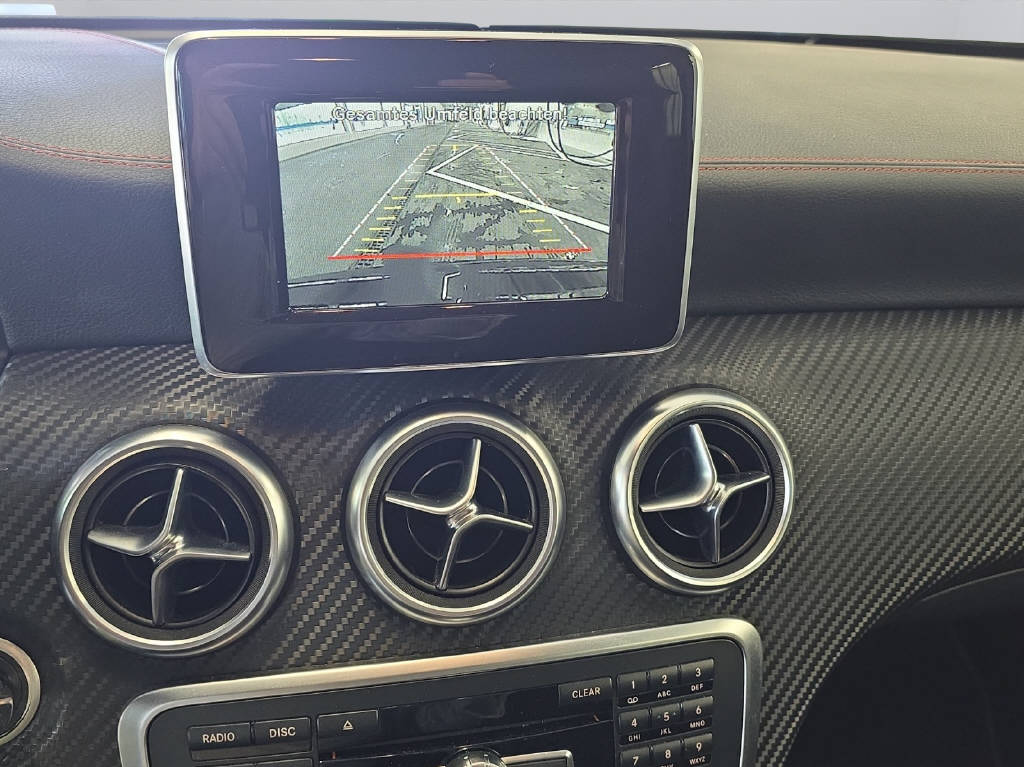 MERCEDES-BENZ A 200 AMG Line-image-13