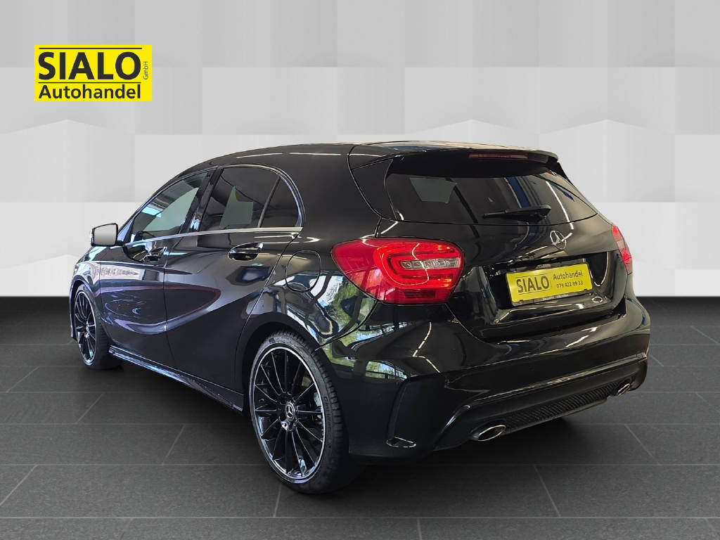 MERCEDES-BENZ A 200 AMG Line-image-4