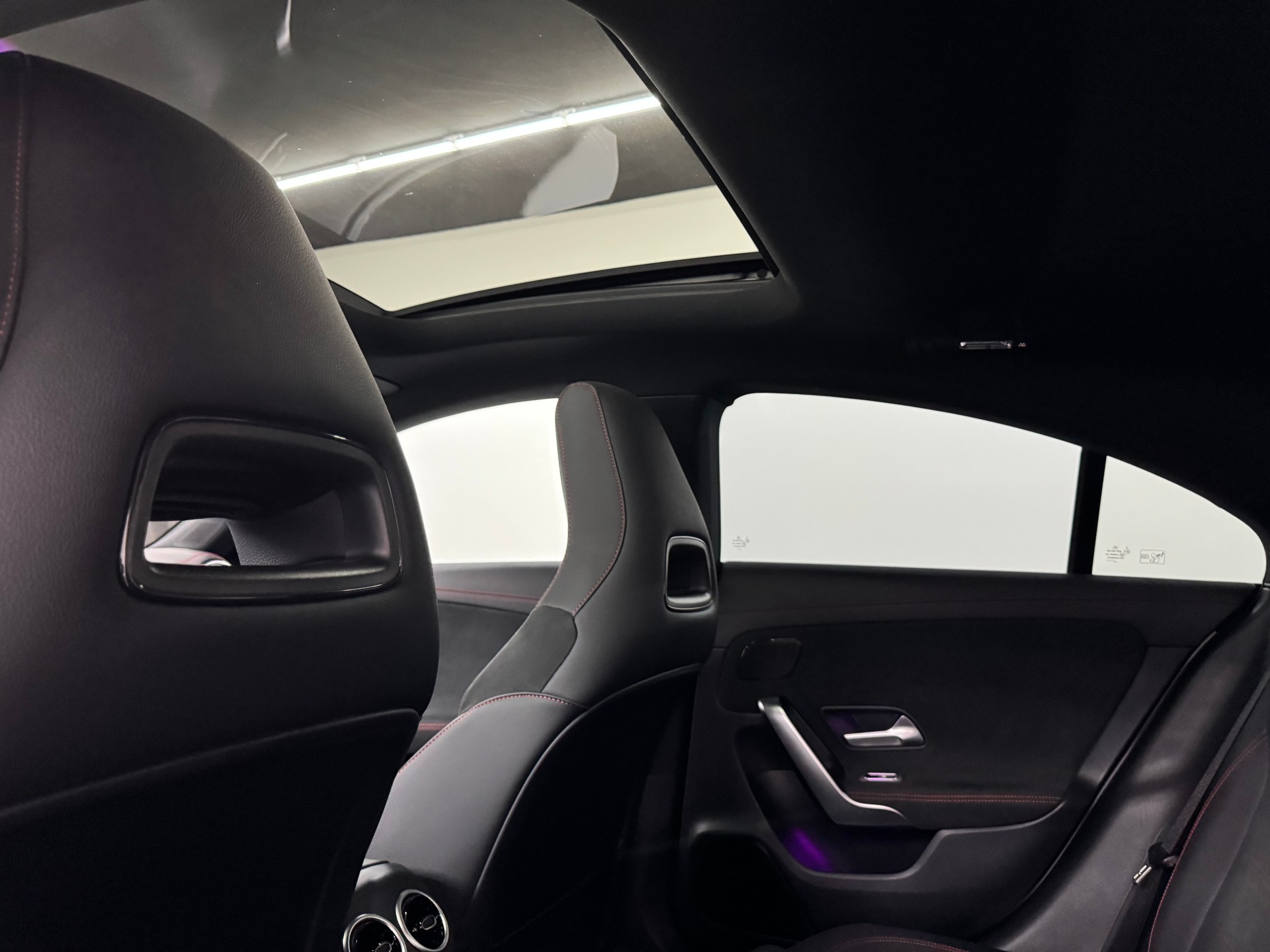 MERCEDES-BENZ CLA 220 4Matic AMG Line 8G-DCT *Facelift*-image-21