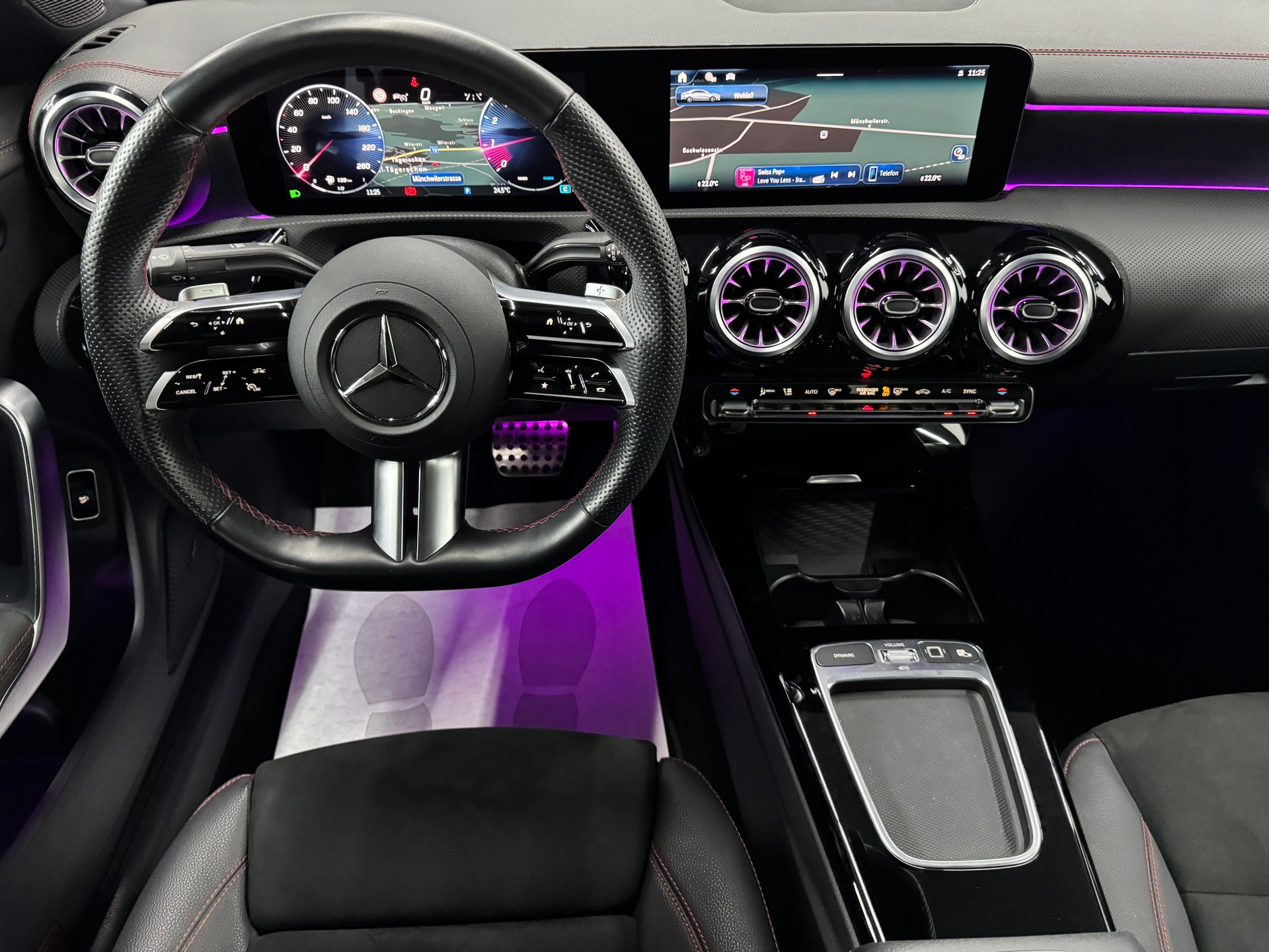 MERCEDES-BENZ CLA 220 4Matic AMG Line 8G-DCT *Facelift*-image-17