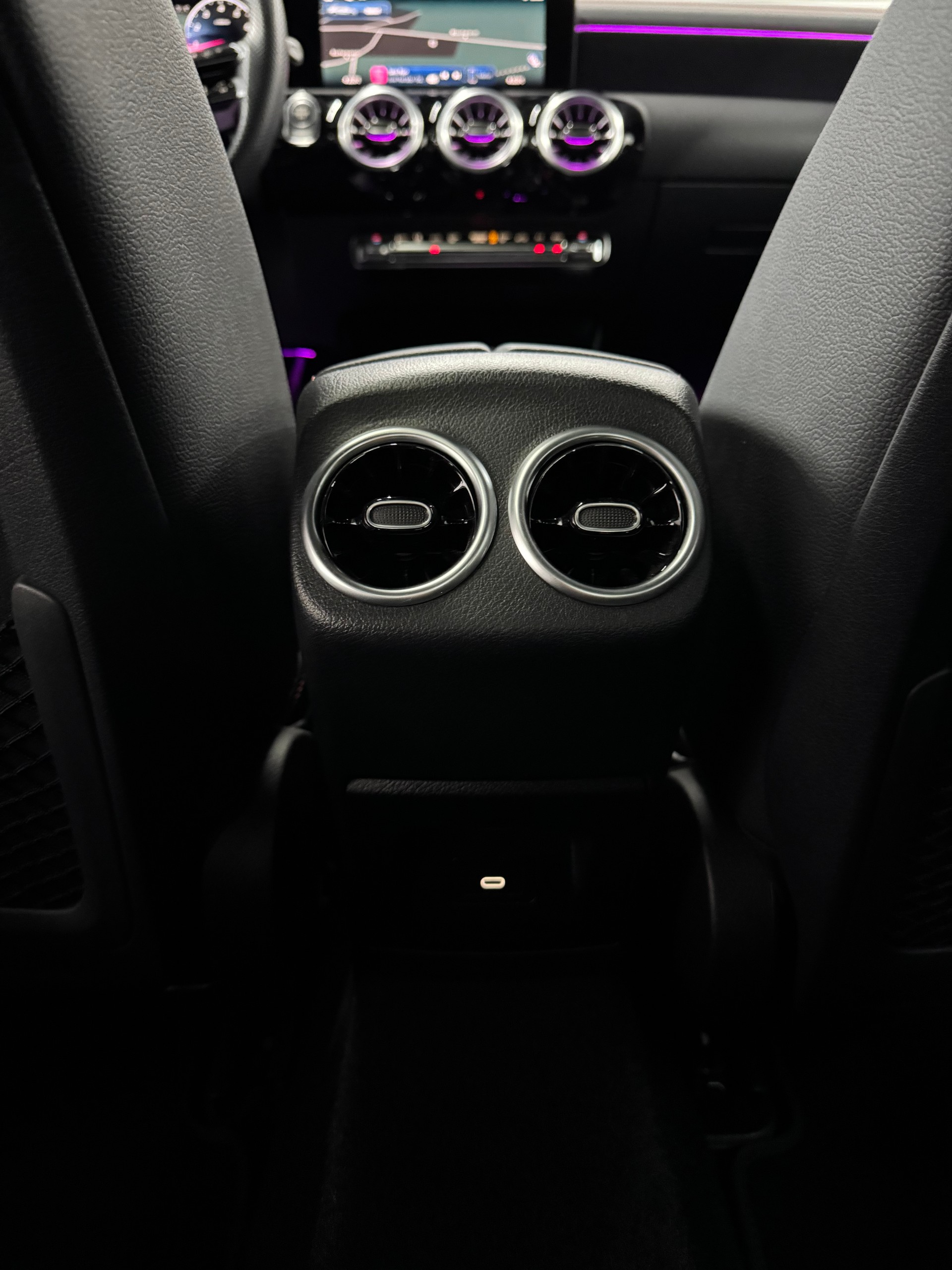 MERCEDES-BENZ CLA 220 4Matic AMG Line 8G-DCT *Facelift*-image-22