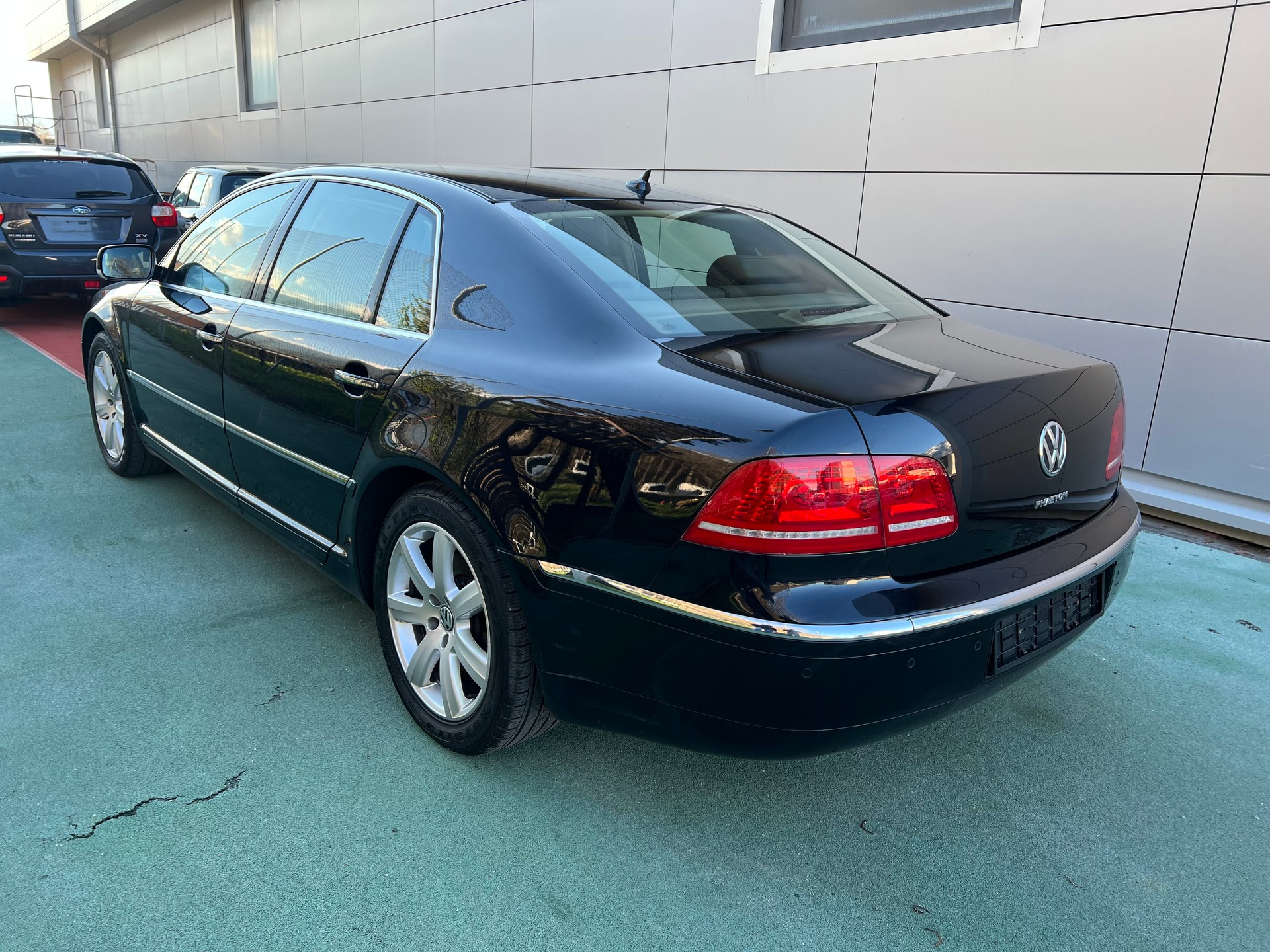 VW Phaeton 3.0 TDi V6 4Motion Tiptronic-image-3