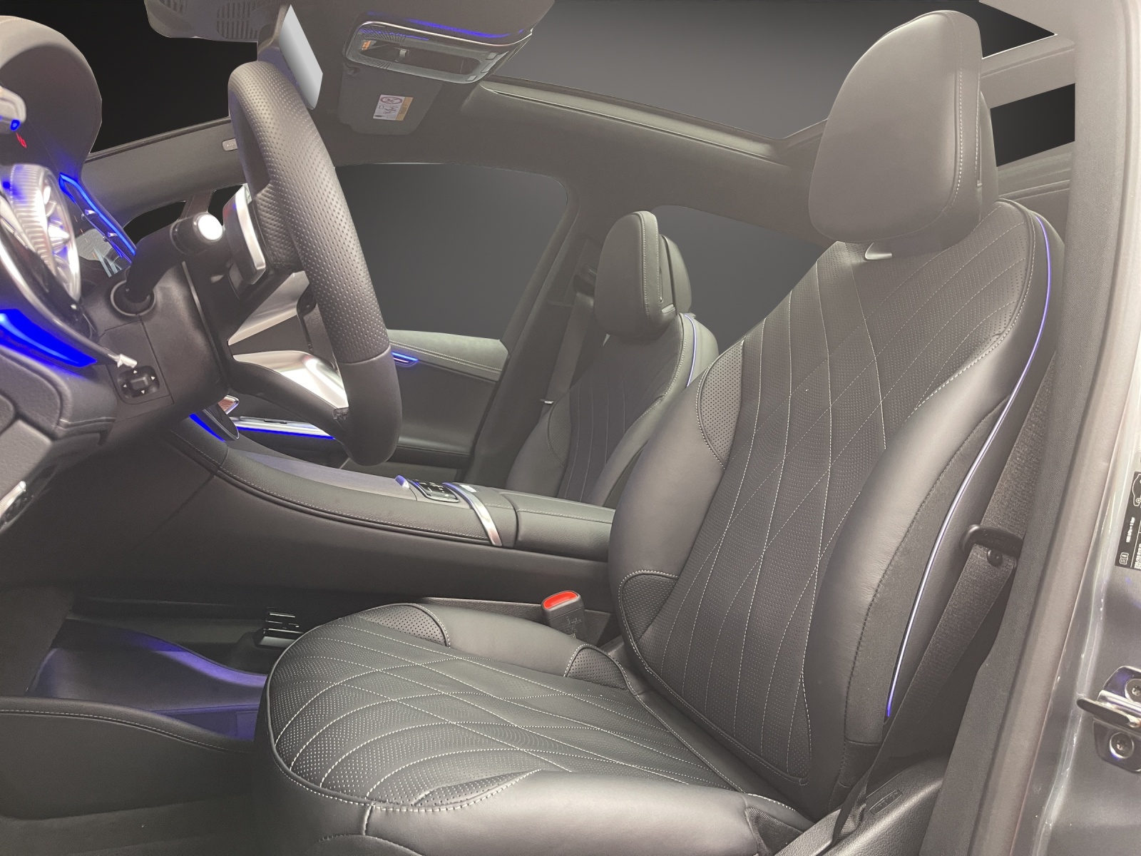 MERCEDES-BENZ EQE 350 4MATIC SUV "Excellence Edition"-image-9