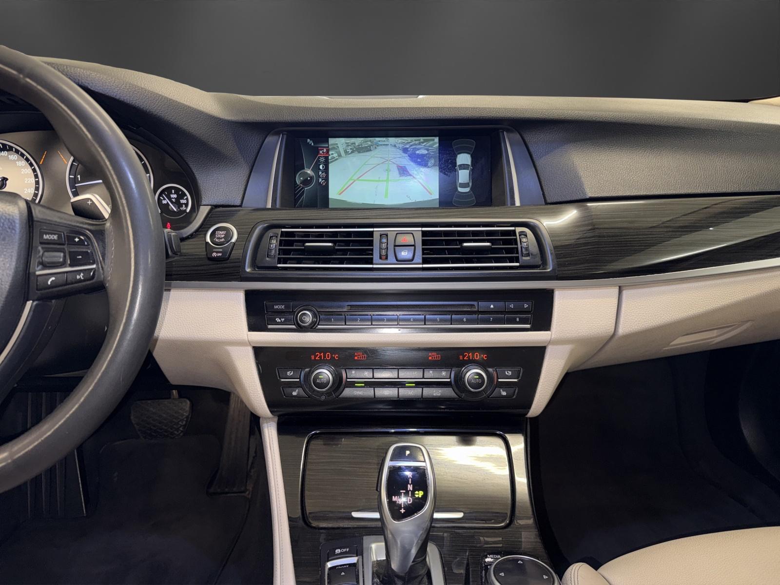 BMW 530d xDrive Luxury Line Steptronic-image-8
