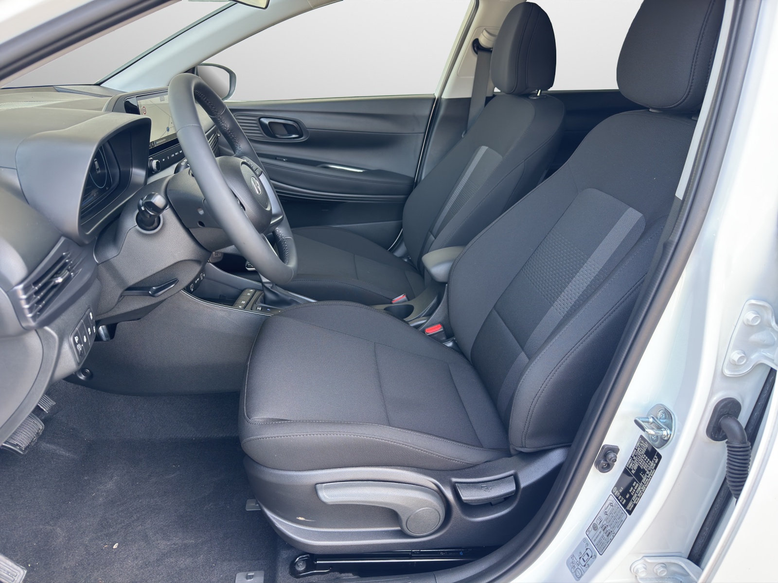 HYUNDAI i20 1.0 T-GDi Amplia-image-4